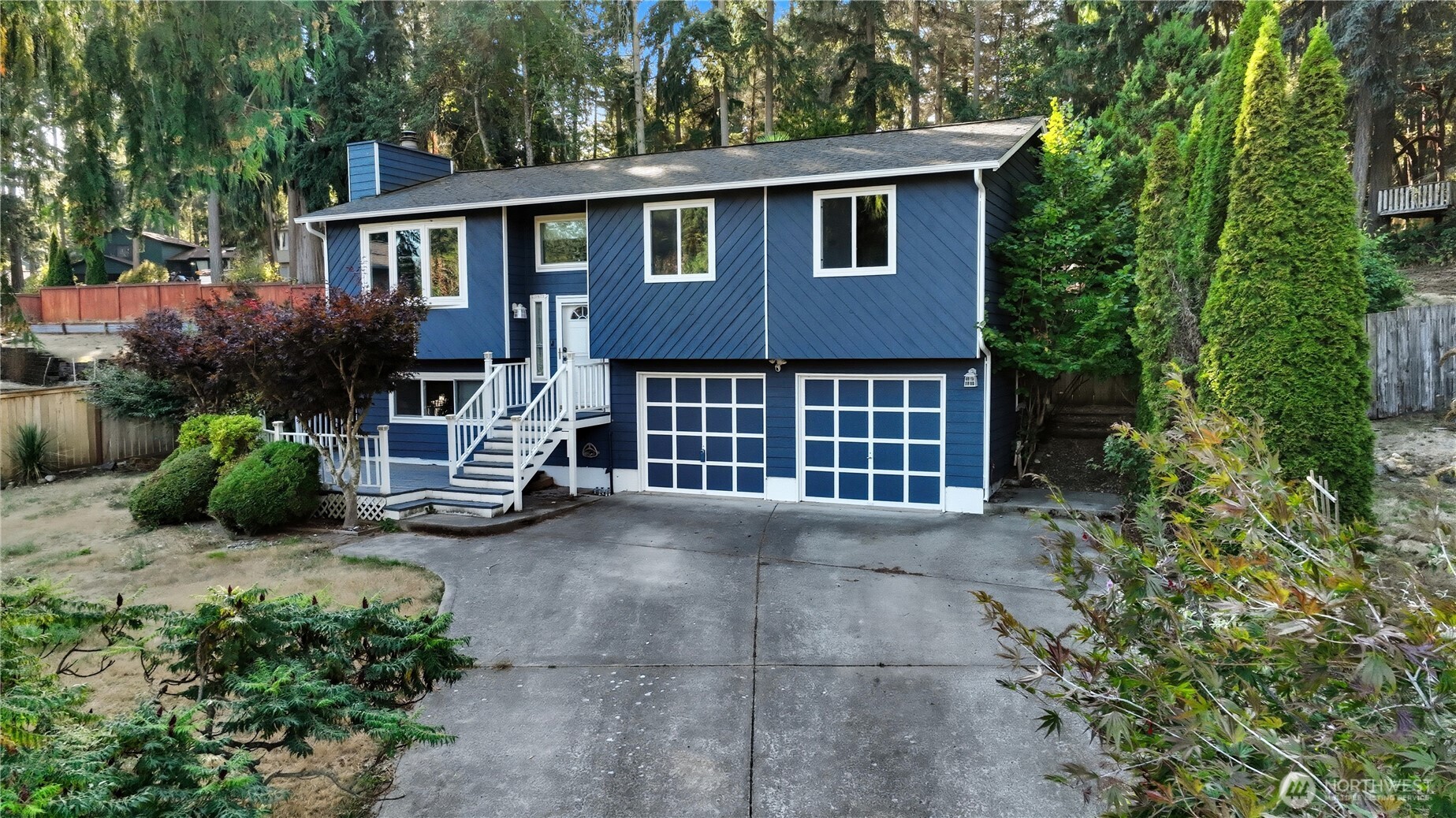 3975 Fischer Park Avenue NE