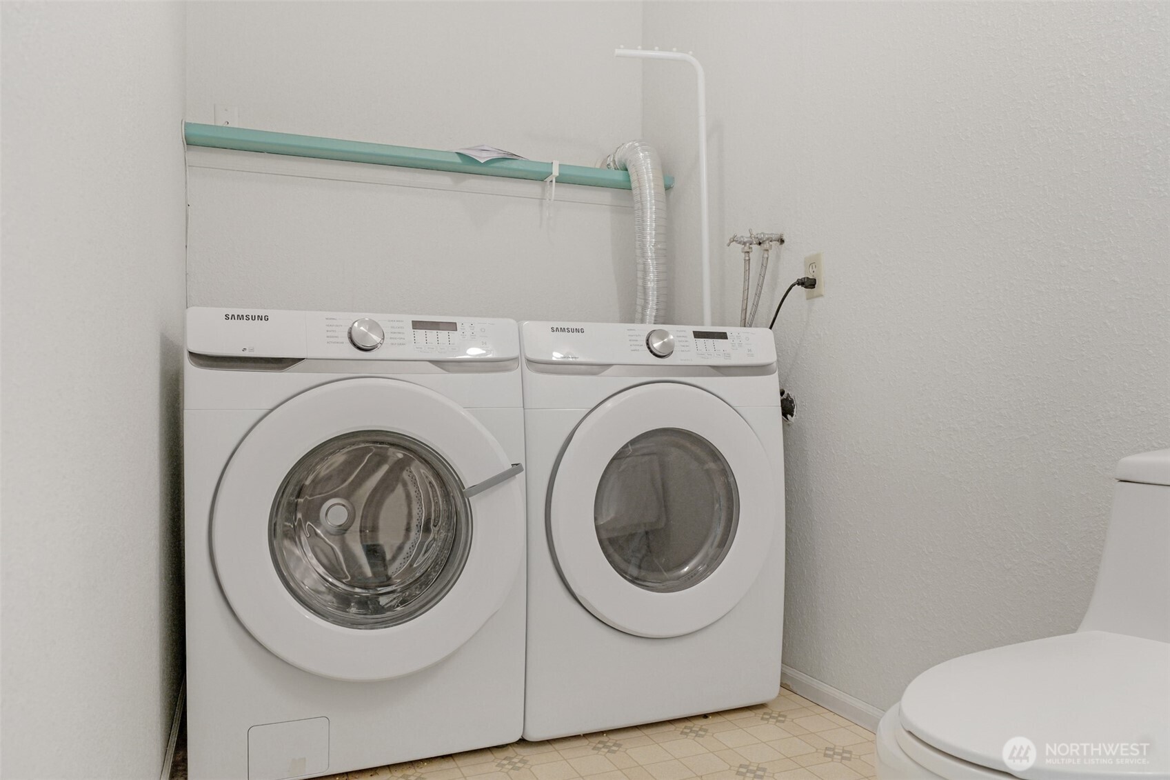 3975 Fischer Park Avenue NE