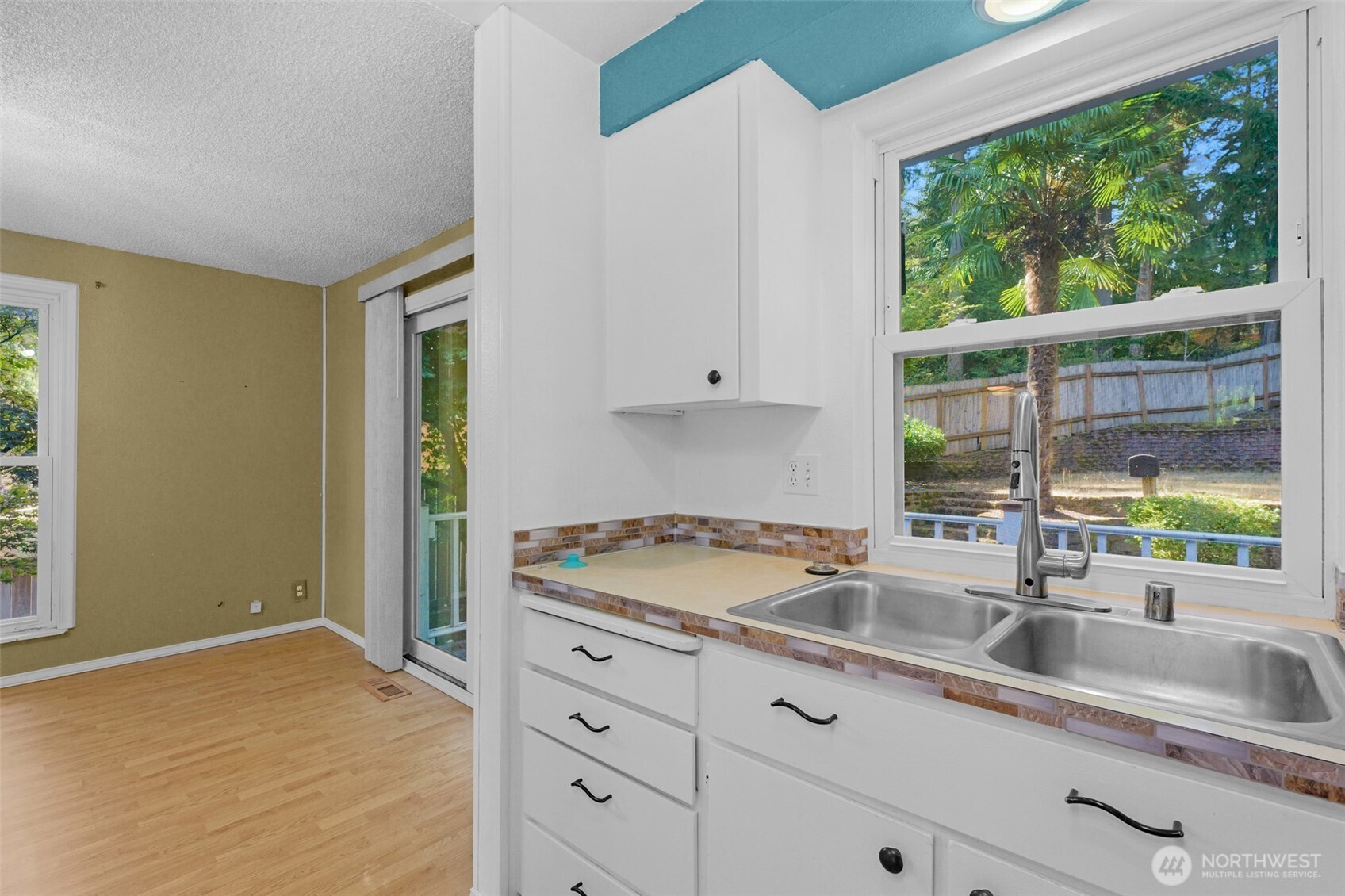 3975 Fischer Park Avenue NE