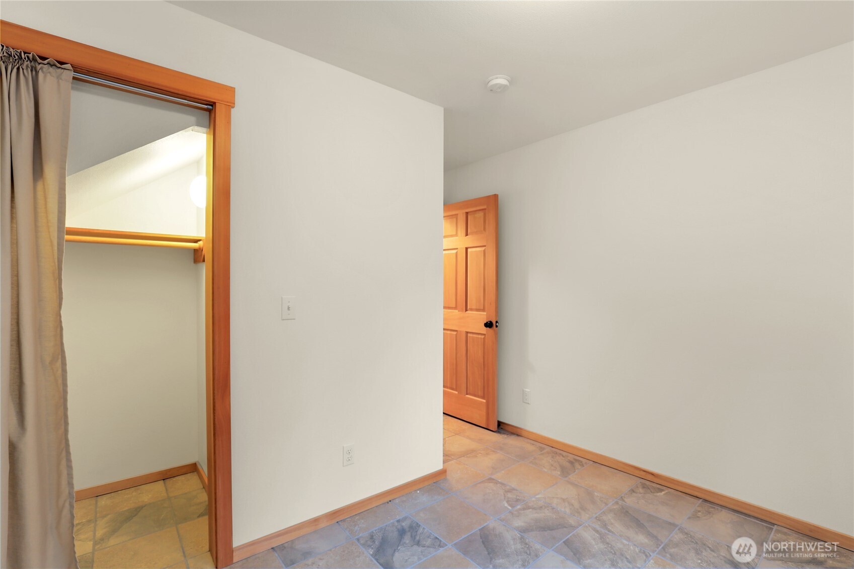 20760 Greenwood Street NE