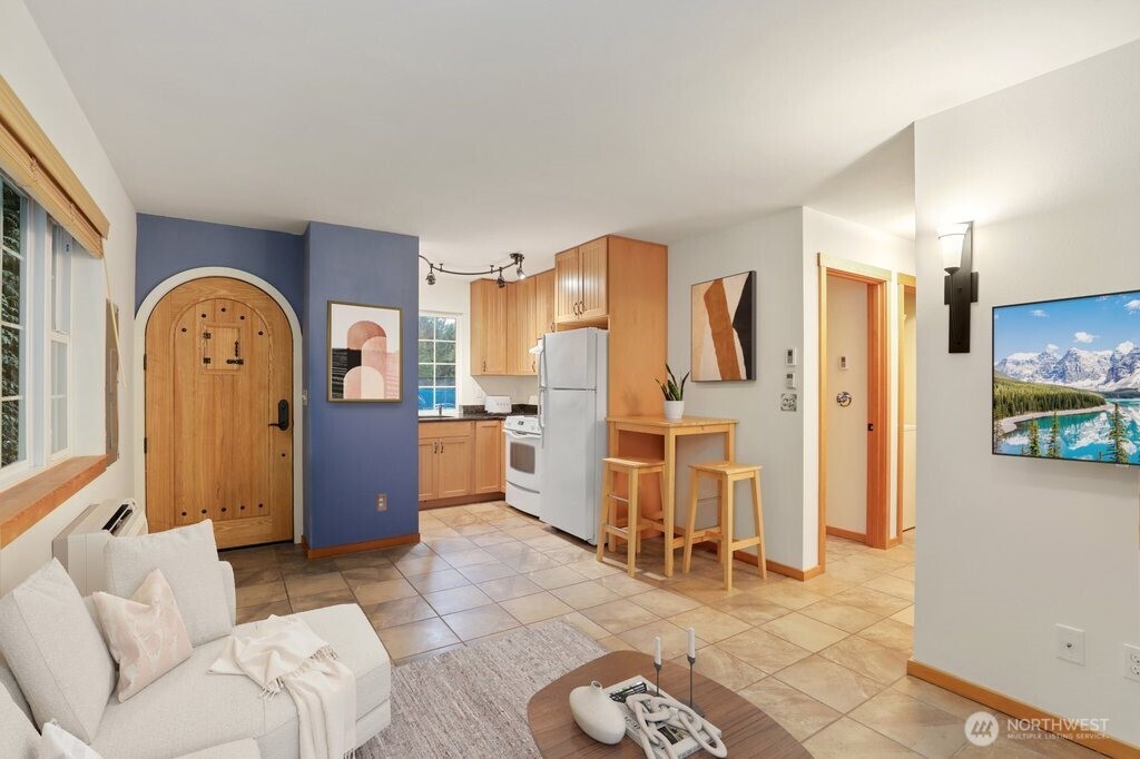 20760 Greenwood Street NE