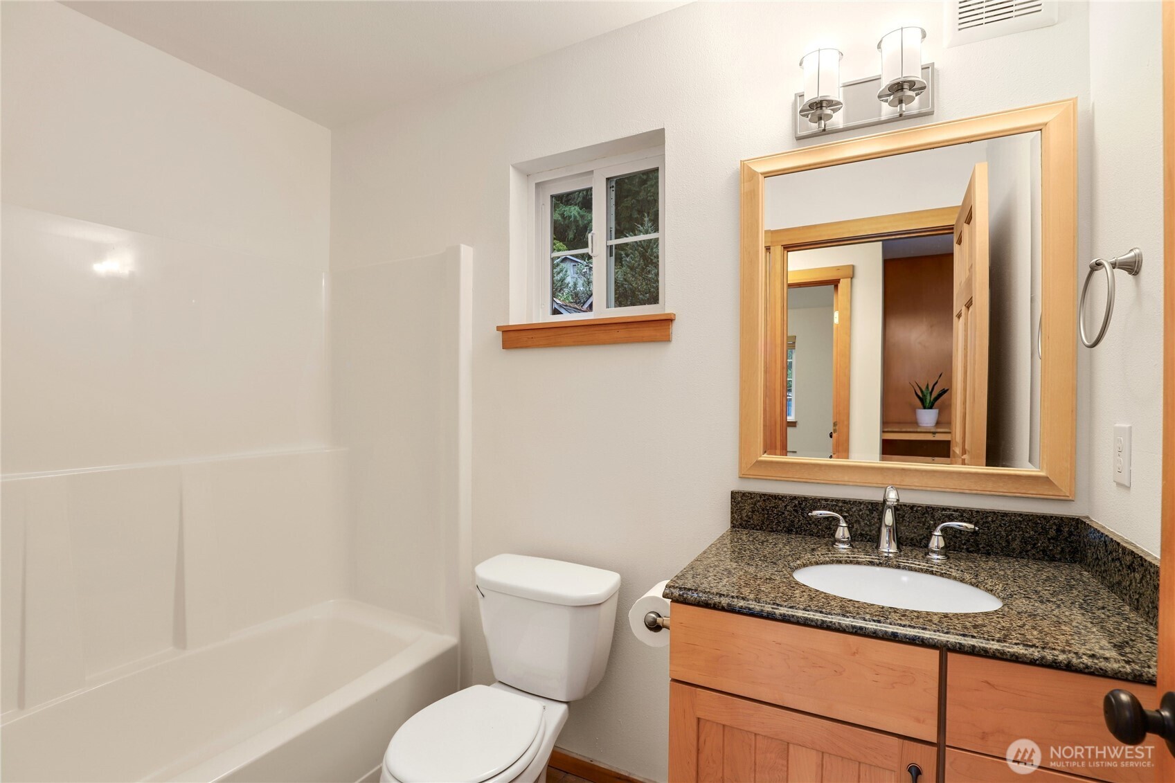 20760 Greenwood Street NE