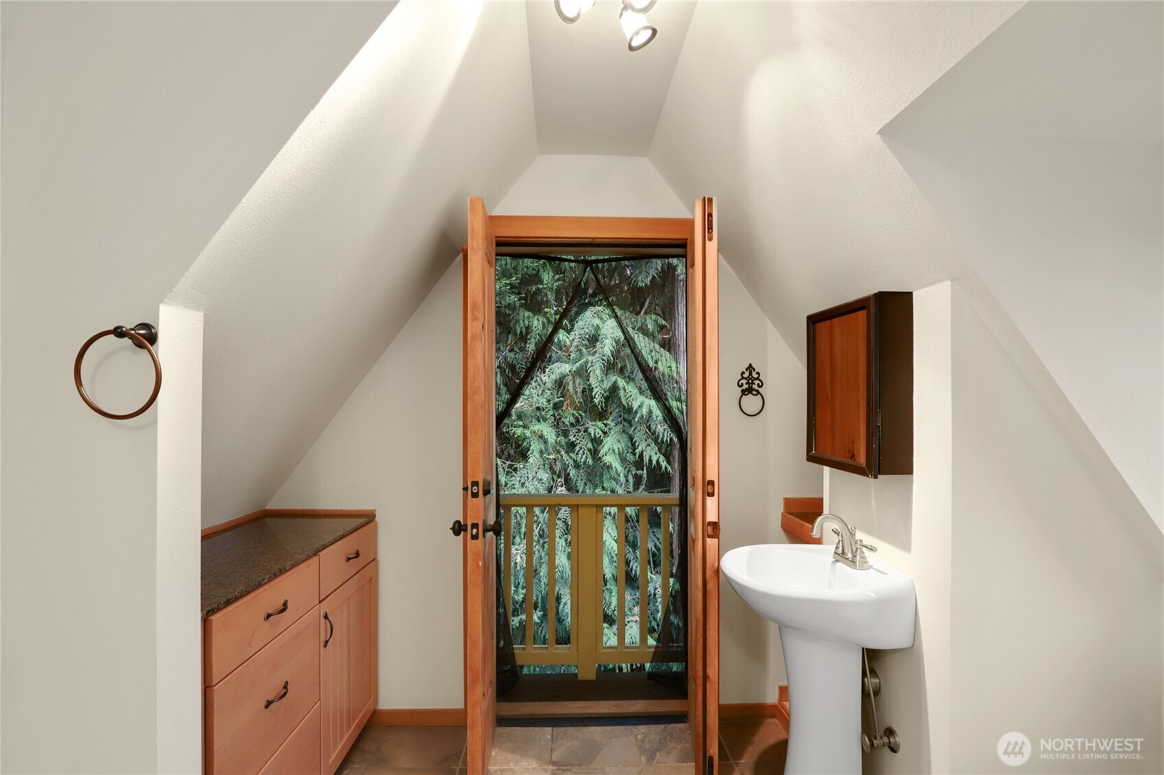 20760 Greenwood Street NE