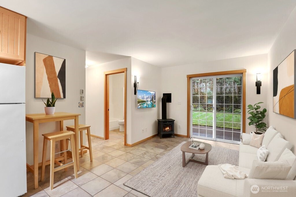 20760 Greenwood Street NE