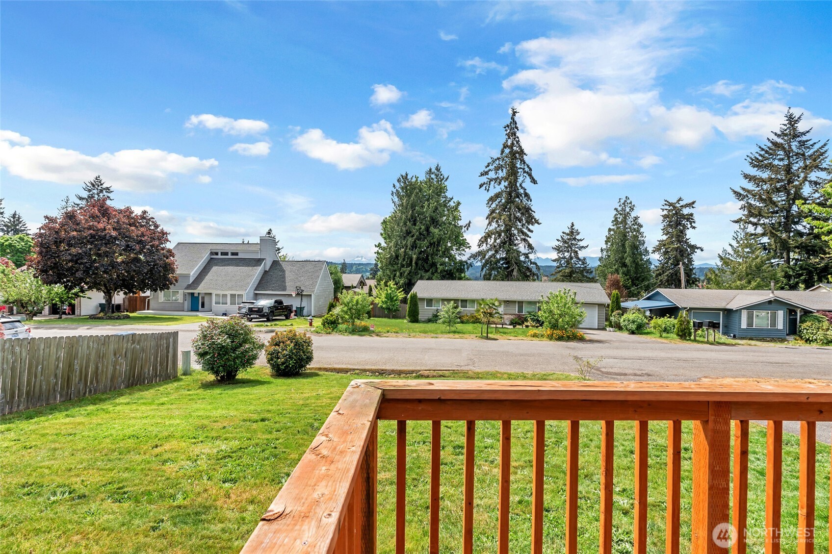 18610 10th Ave NE