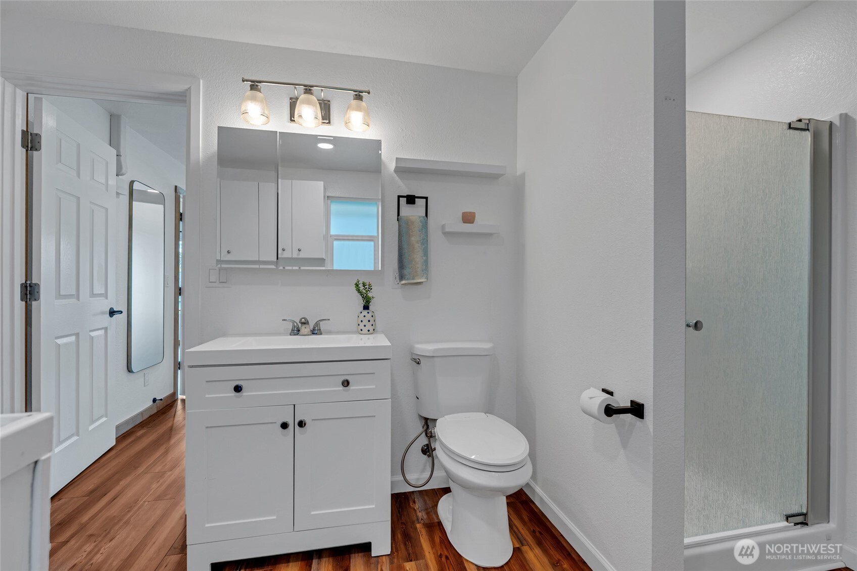18610 10th Ave NE
