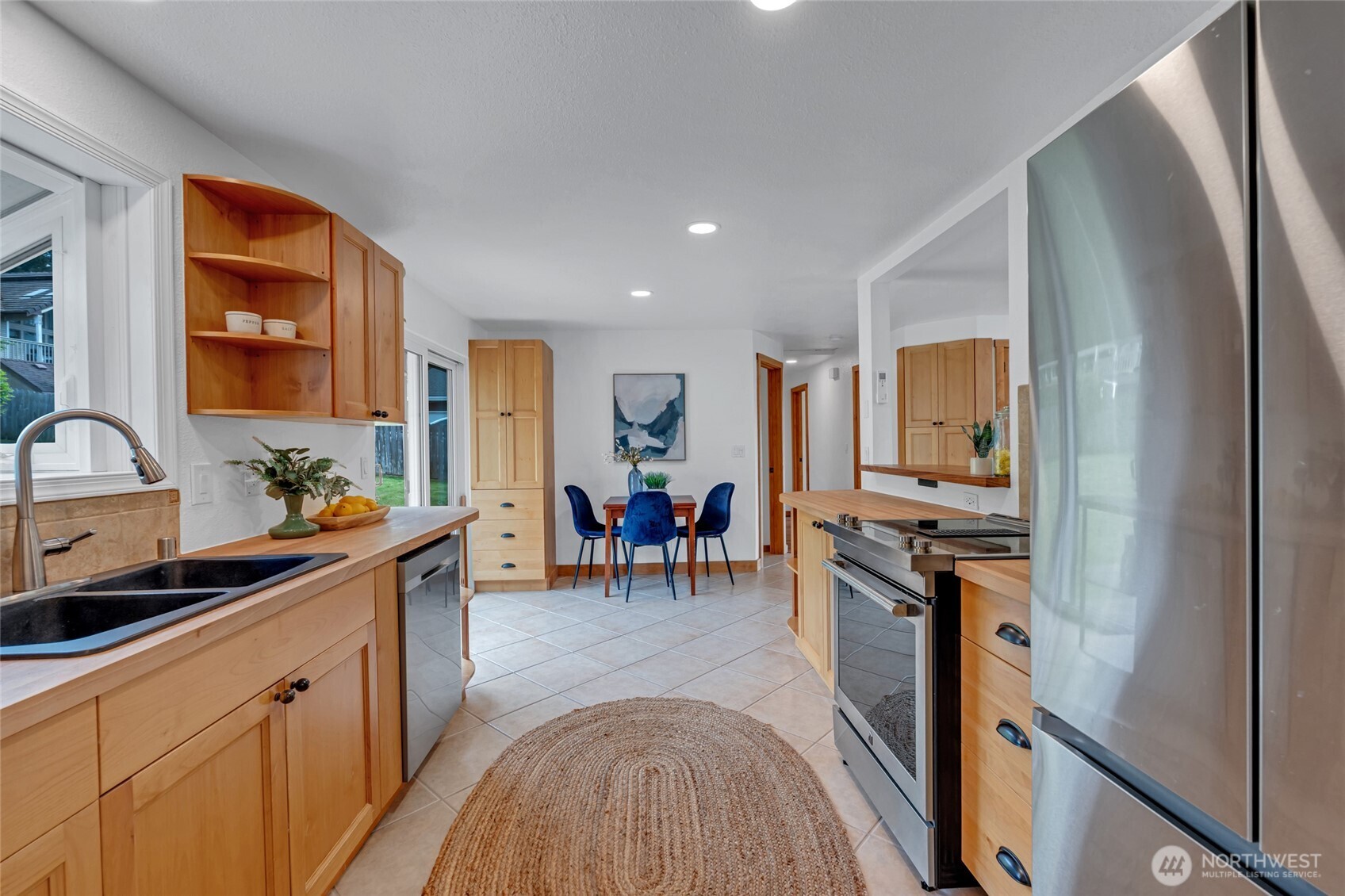 18610 10th Ave NE