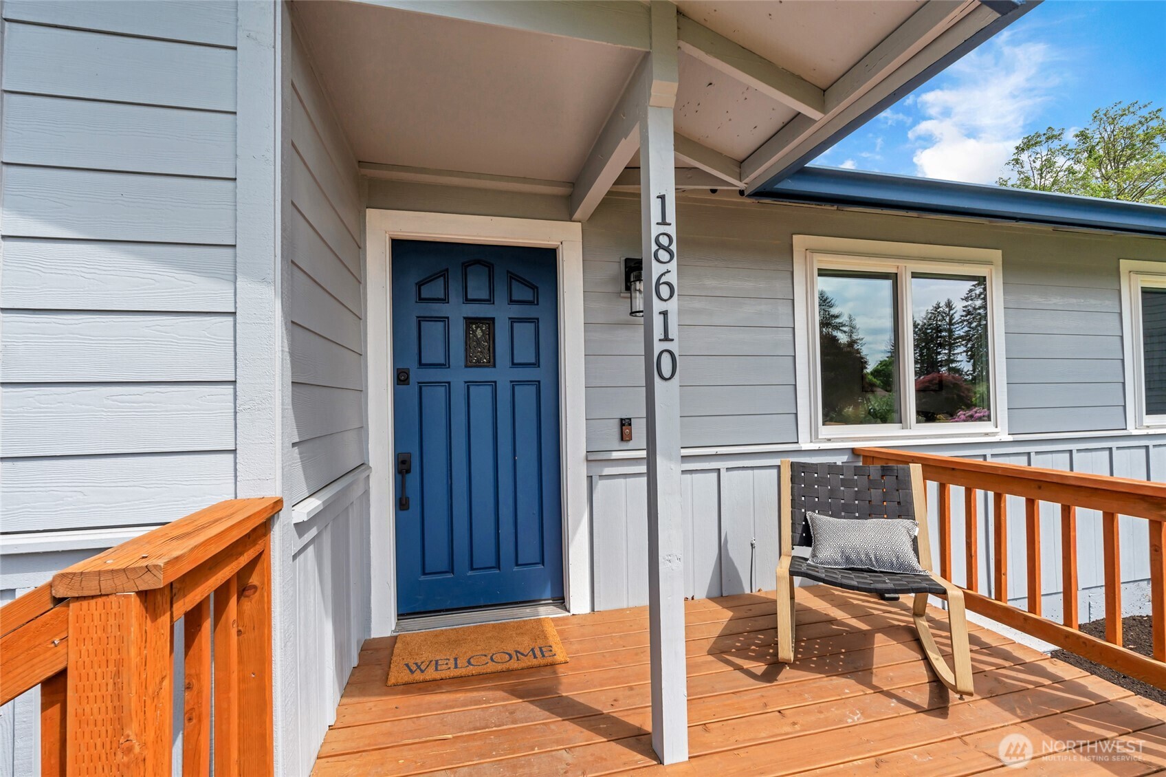 18610 10th Ave NE