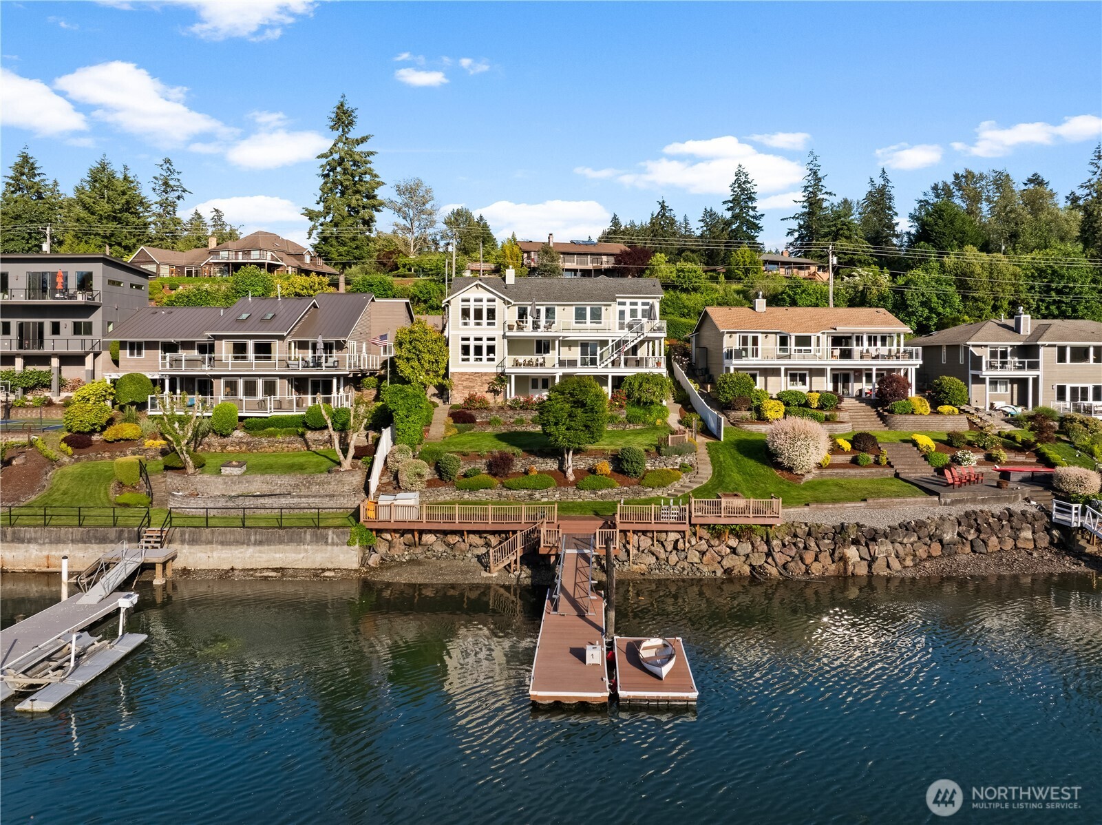 7804 Ray Nash Drive NW