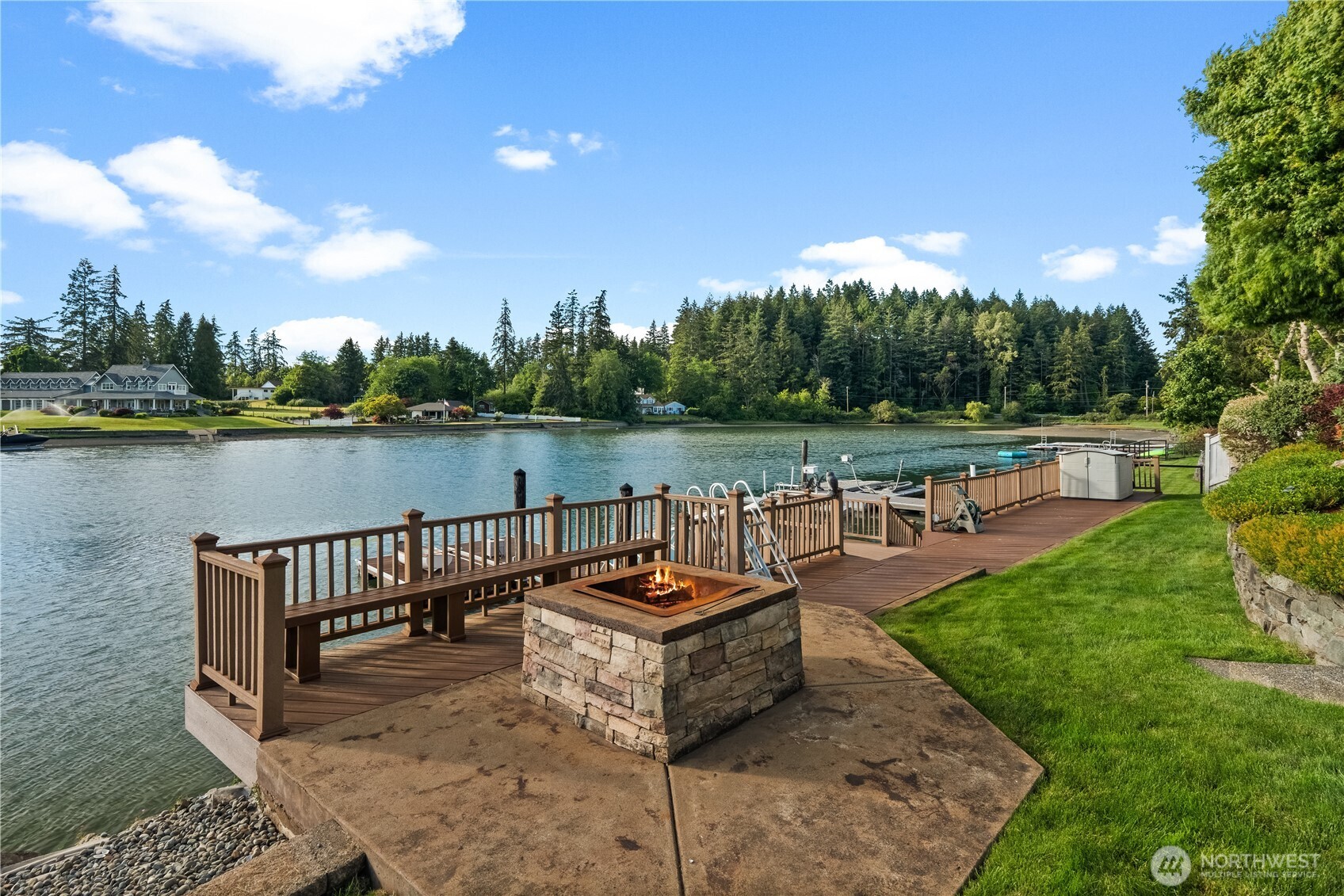 7804 Ray Nash Drive NW