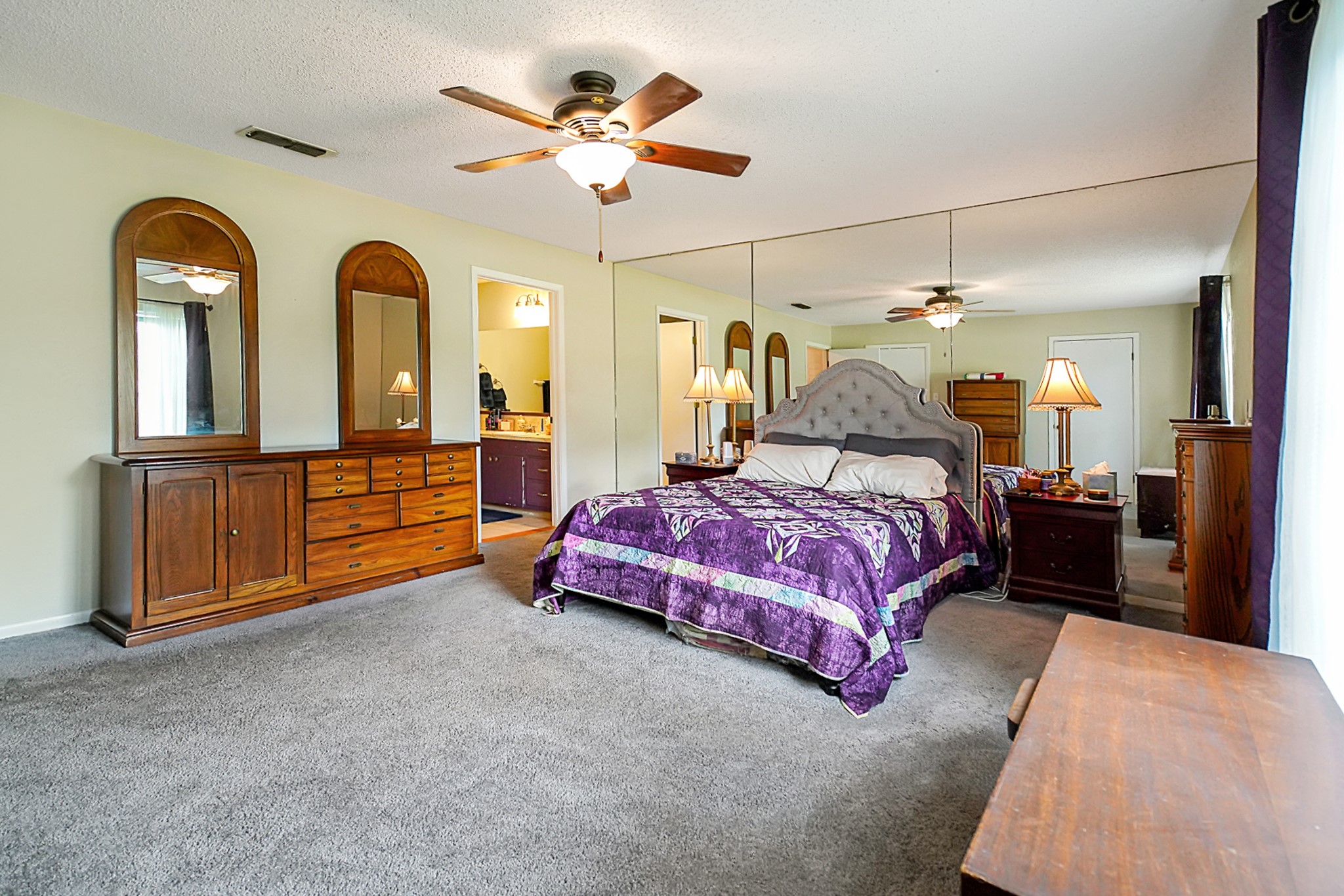 810 E Goode Street 5