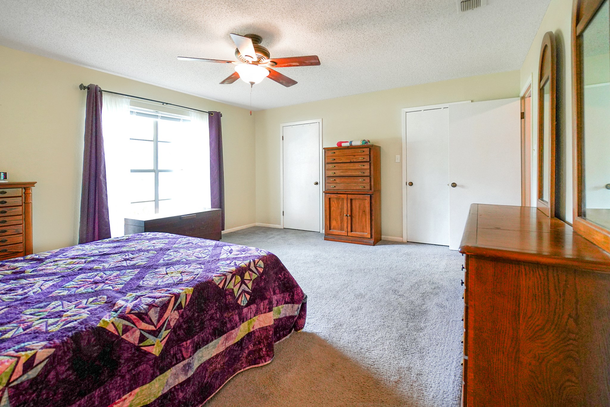 810 E Goode Street 5