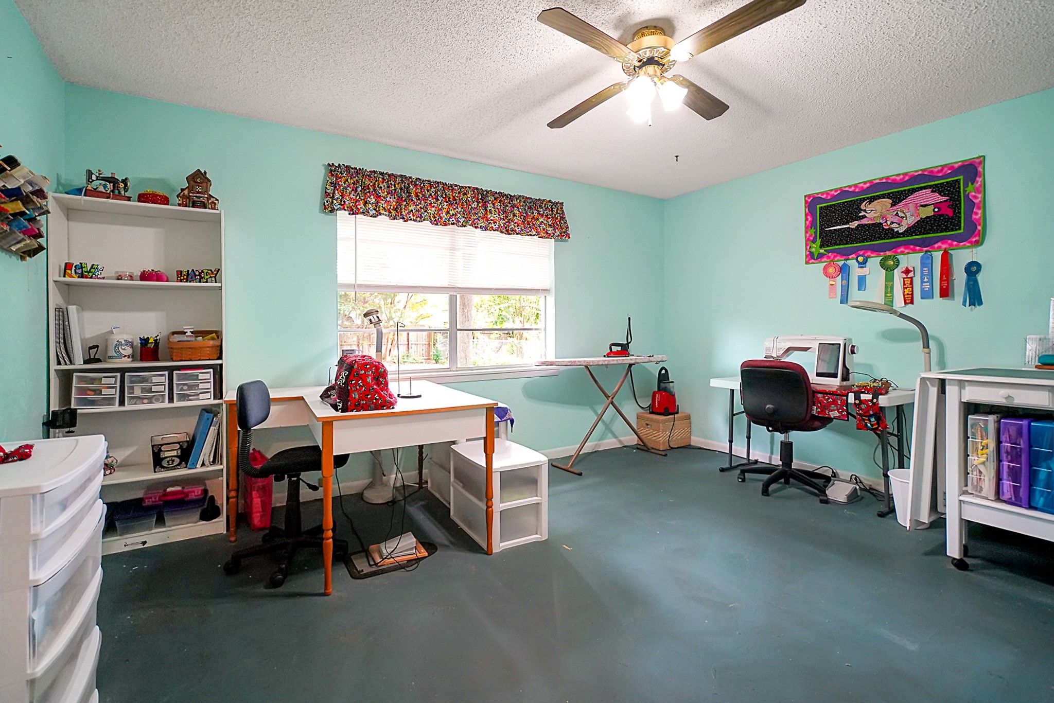 810 E Goode Street 5