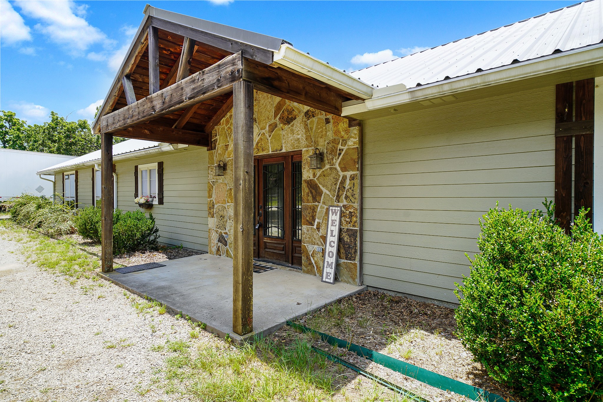 706 US HWY 84 W