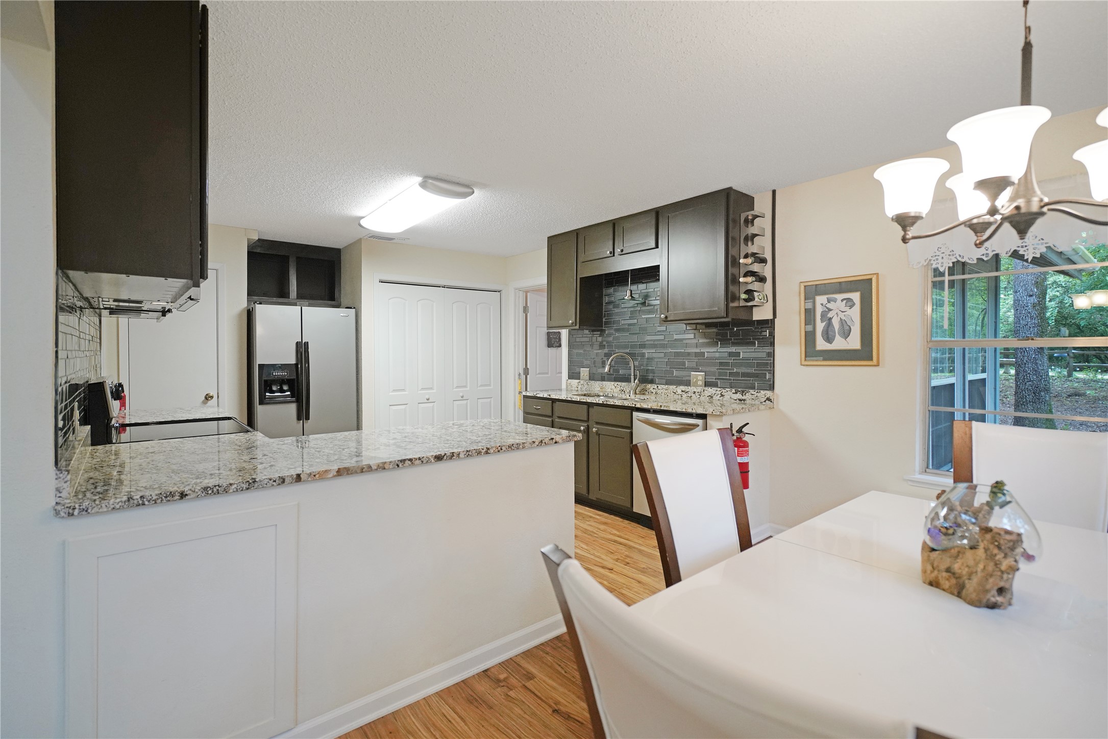 277 W Holly Trail