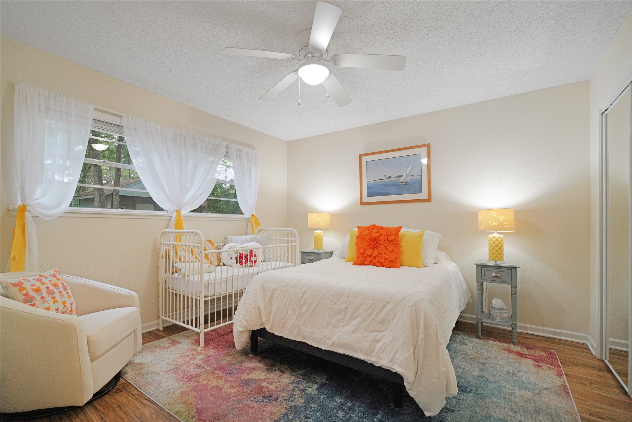 277 W Holly Trail