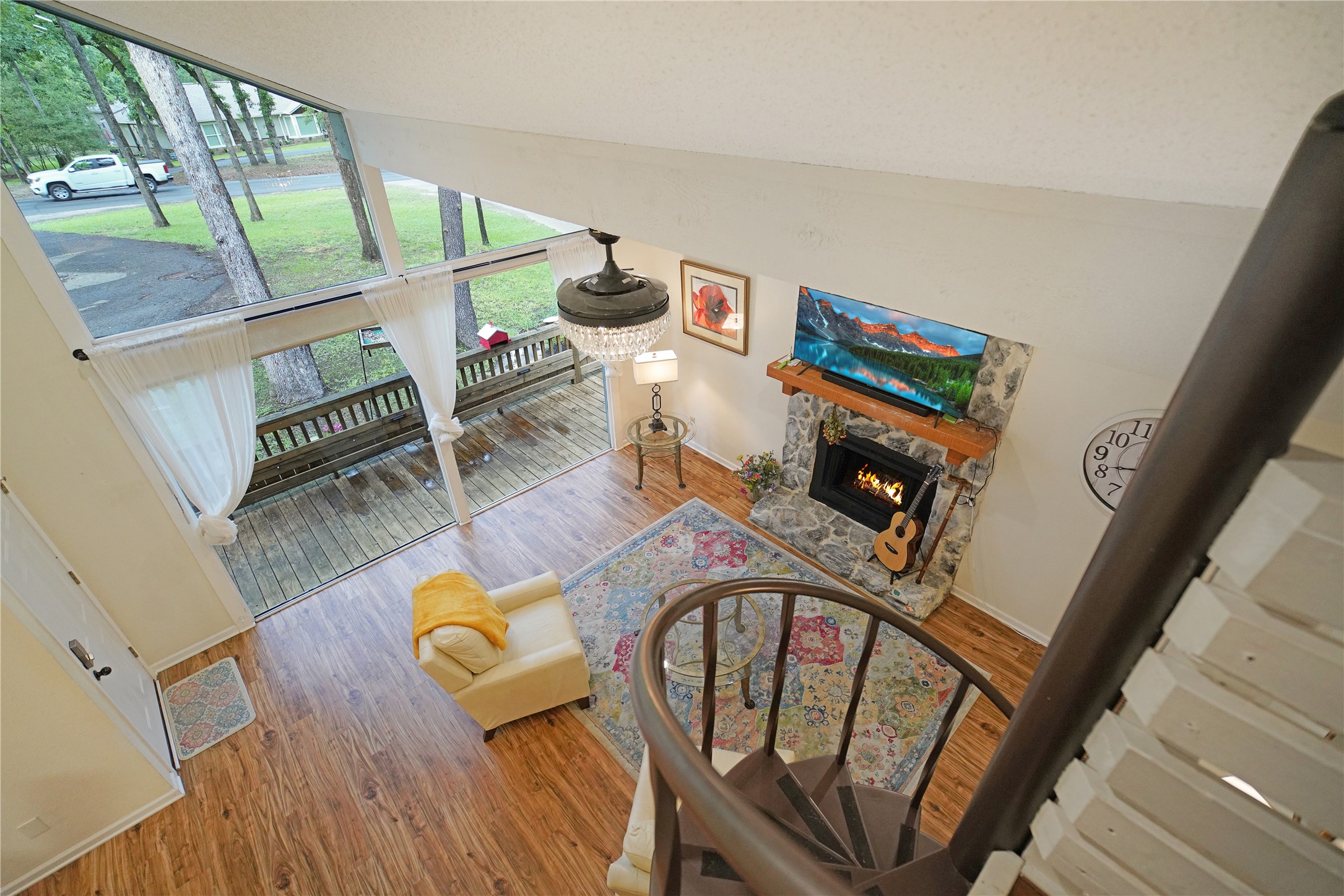 277 W Holly Trail