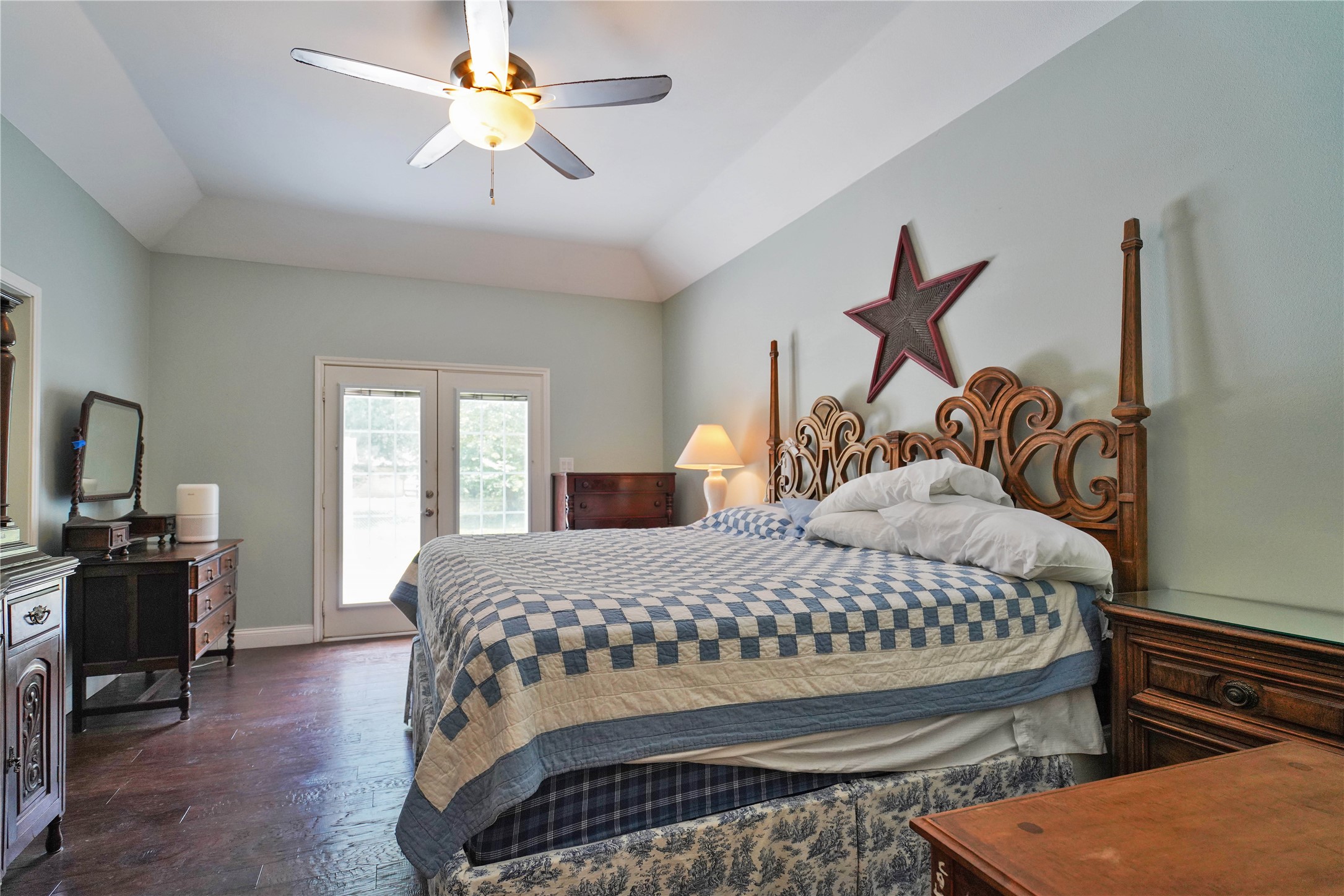 677 Green Meadow Trail