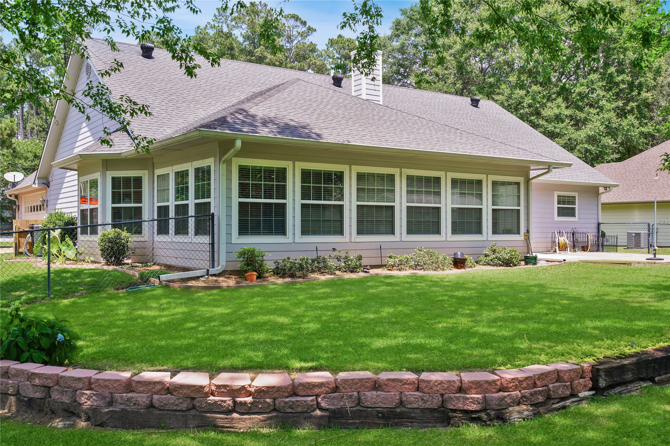 677 Green Meadow Trail