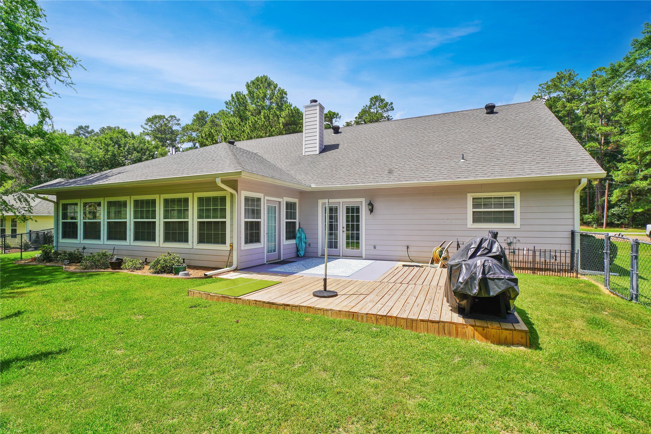 677 Green Meadow Trail