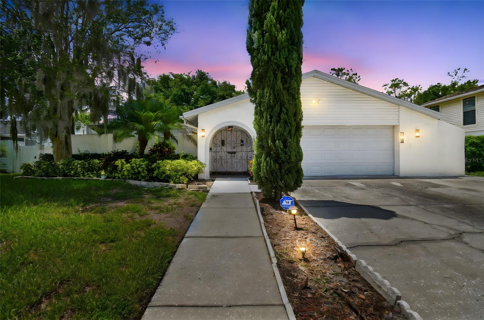 15722 GARDENSIDE LN