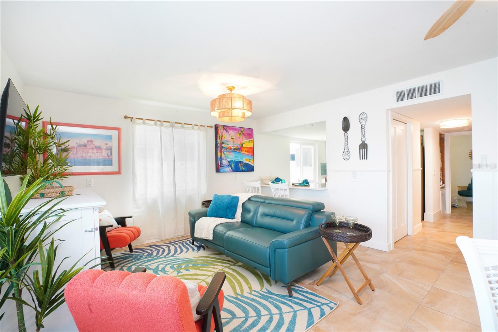 2211 BAY BLVD