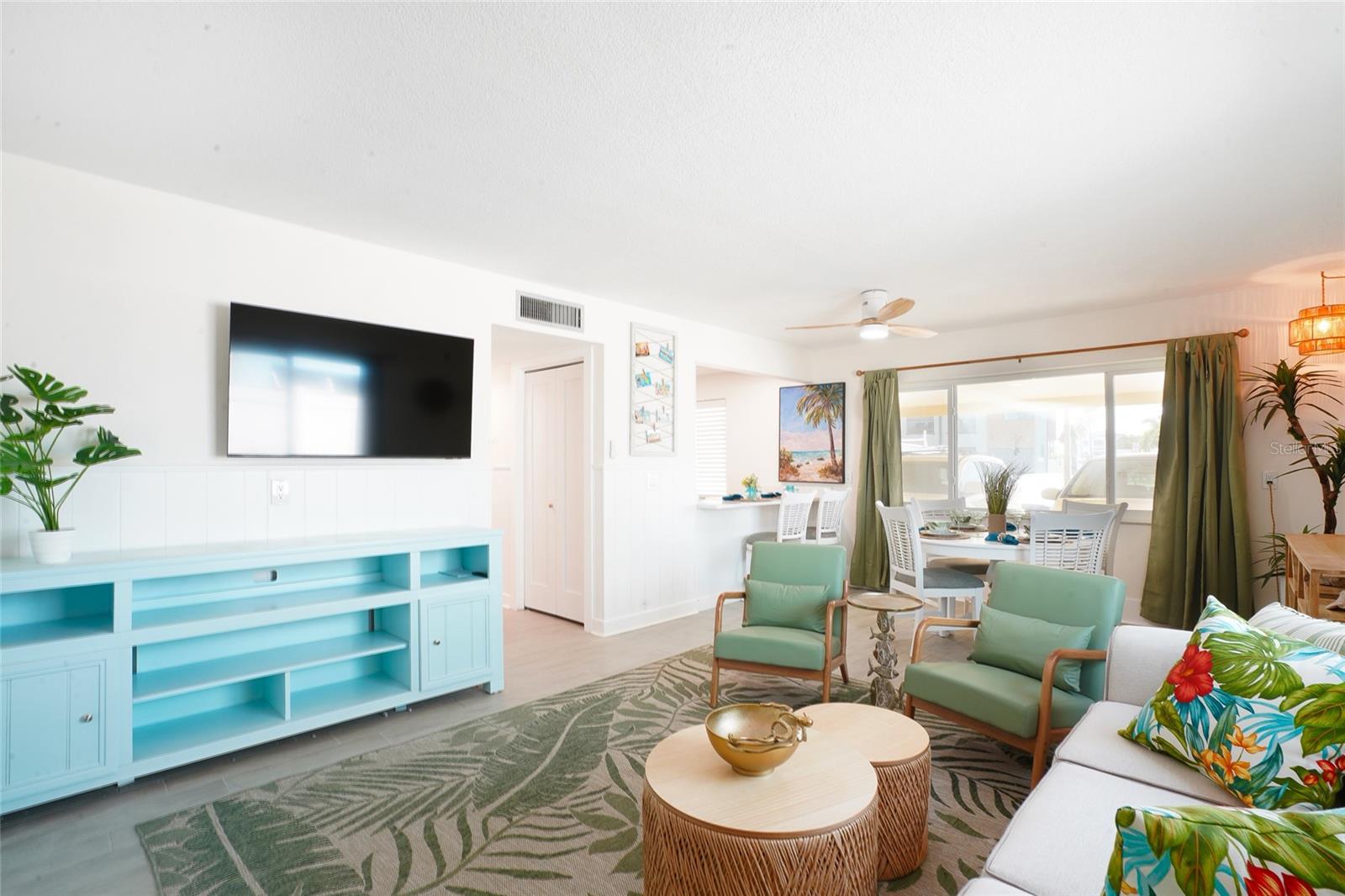2211 BAY BLVD