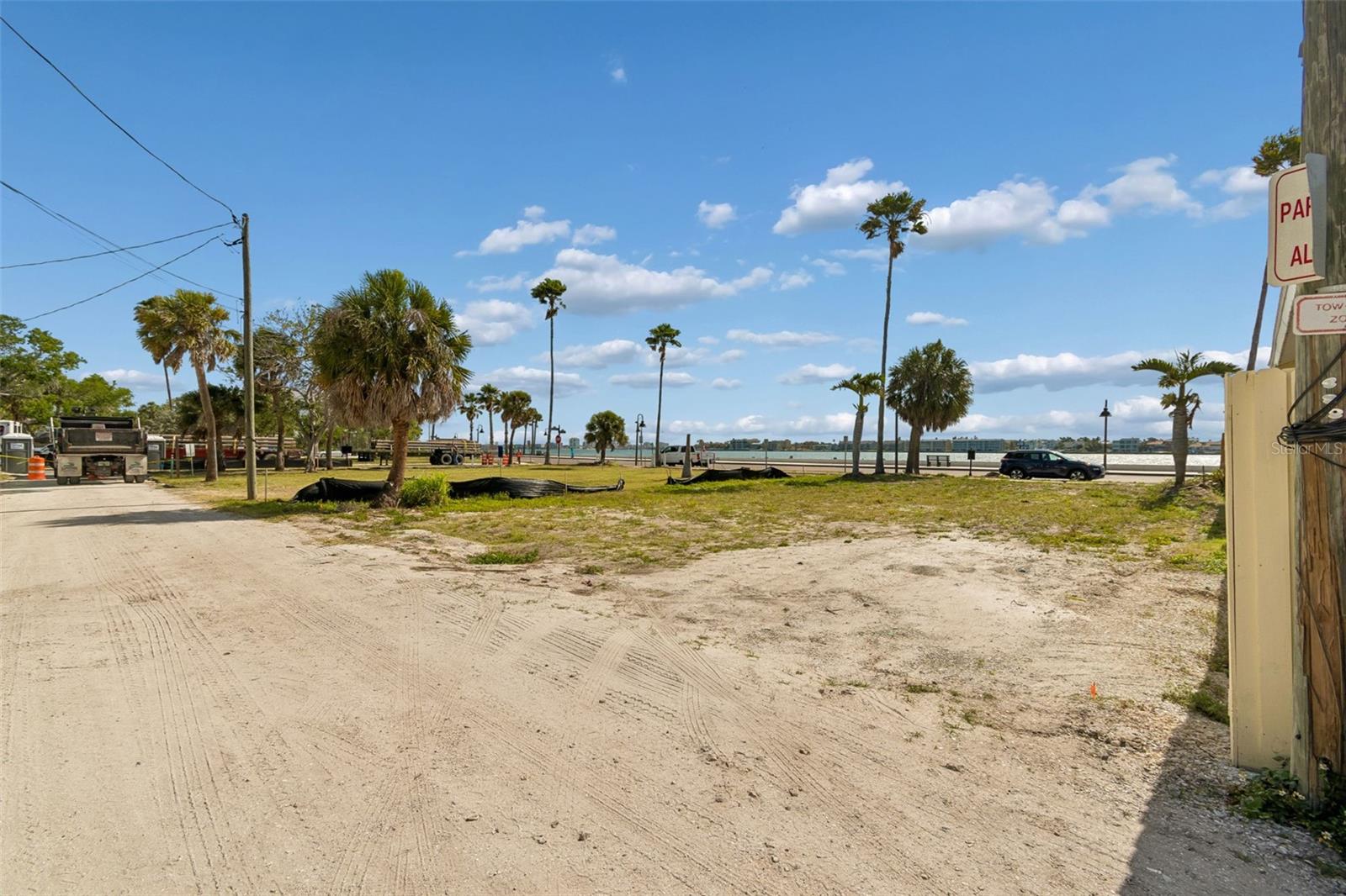 808 PASS A GRILLE WAY