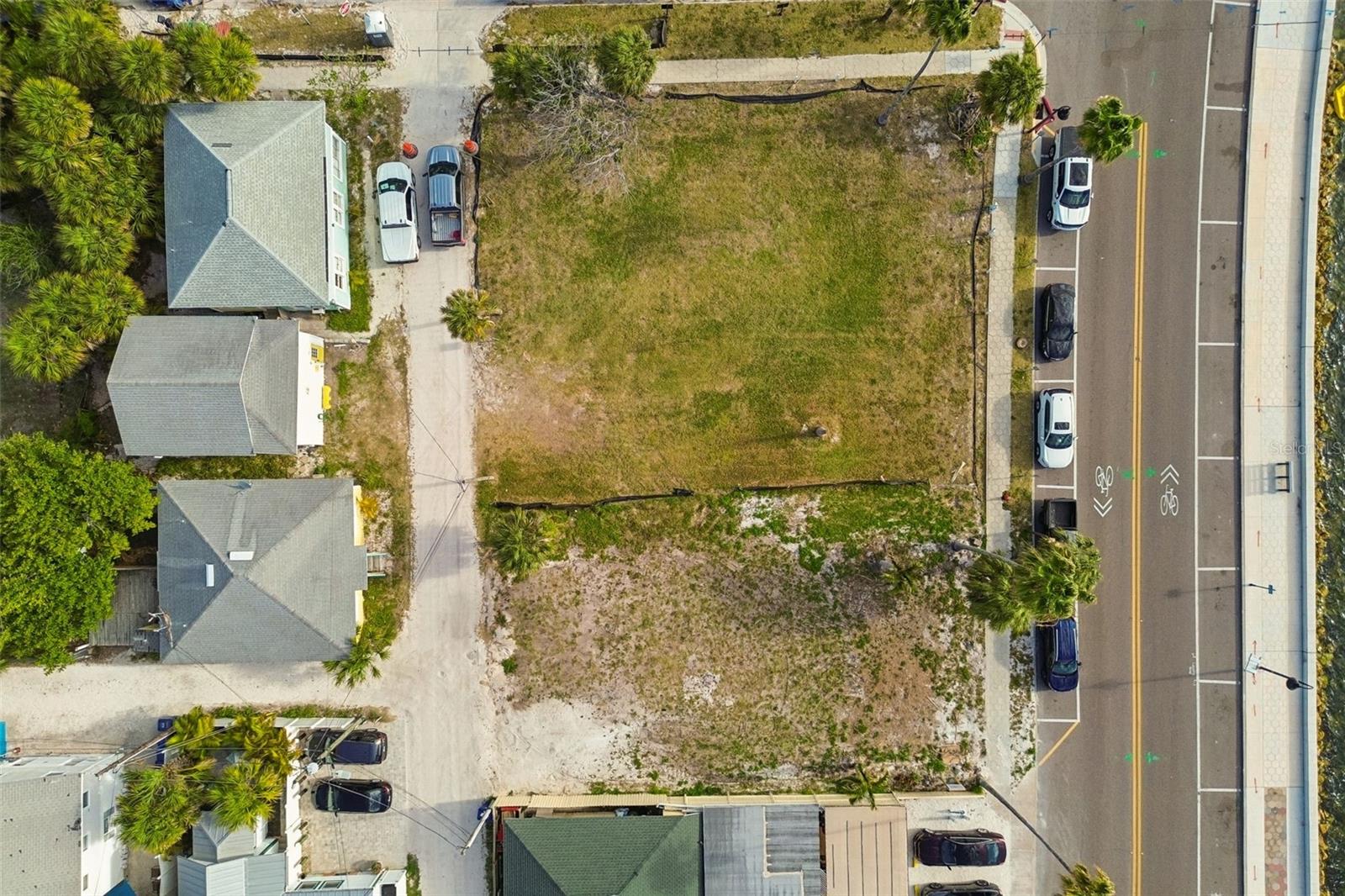 808 PASS A GRILLE WAY