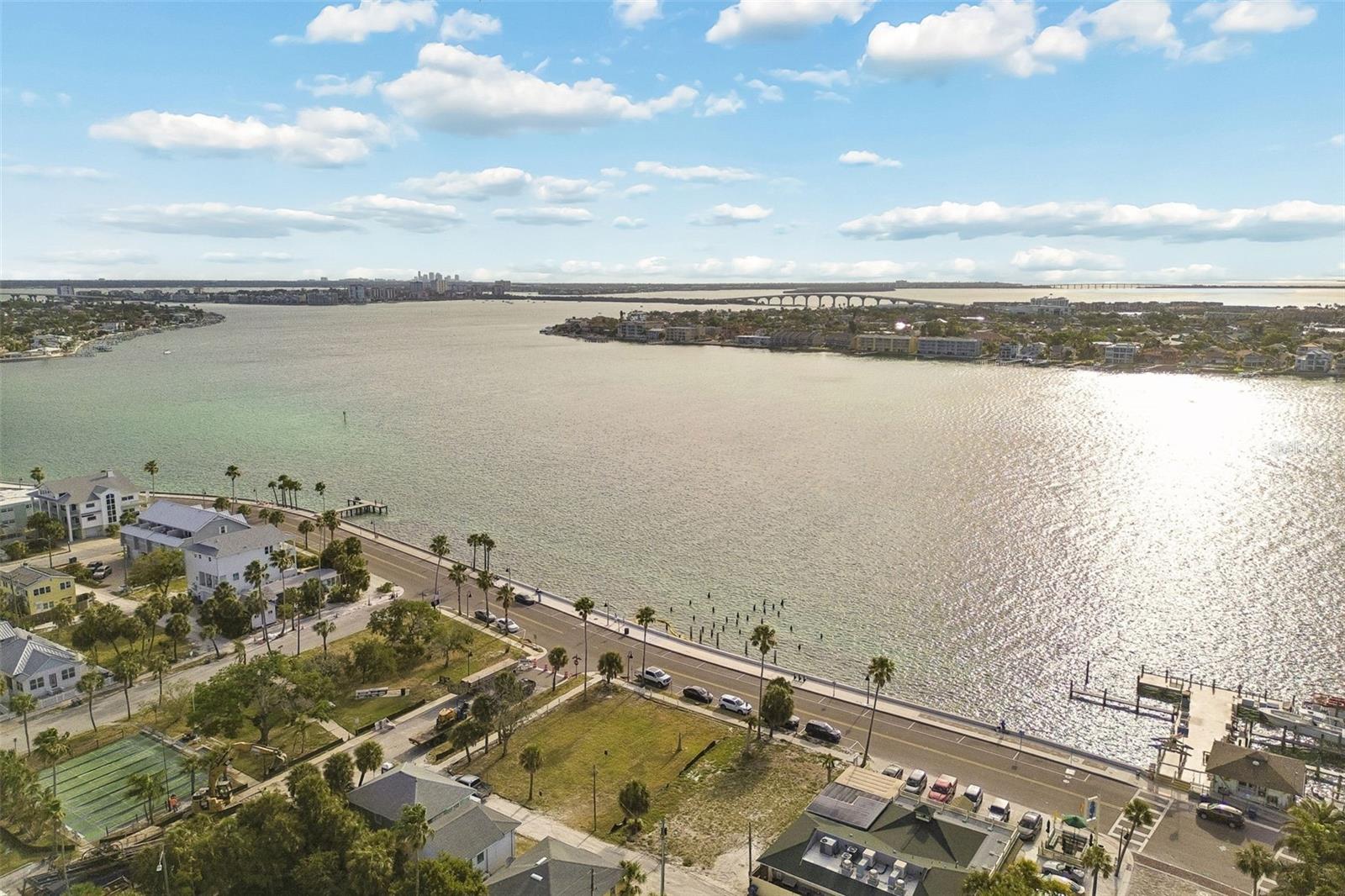 808 PASS A GRILLE WAY