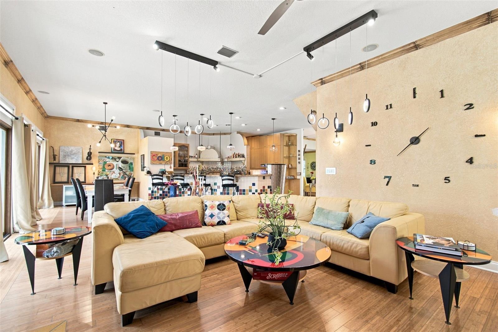 1401 45TH AVE N