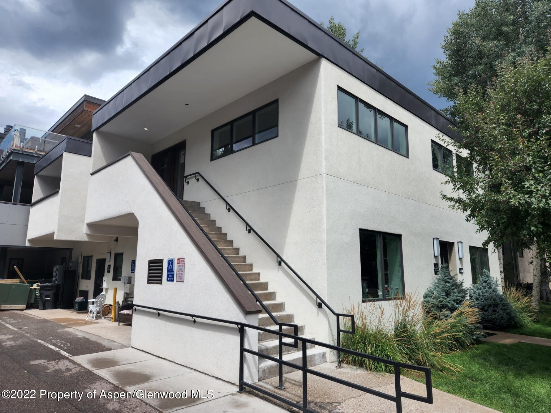117 S Spring Street, C