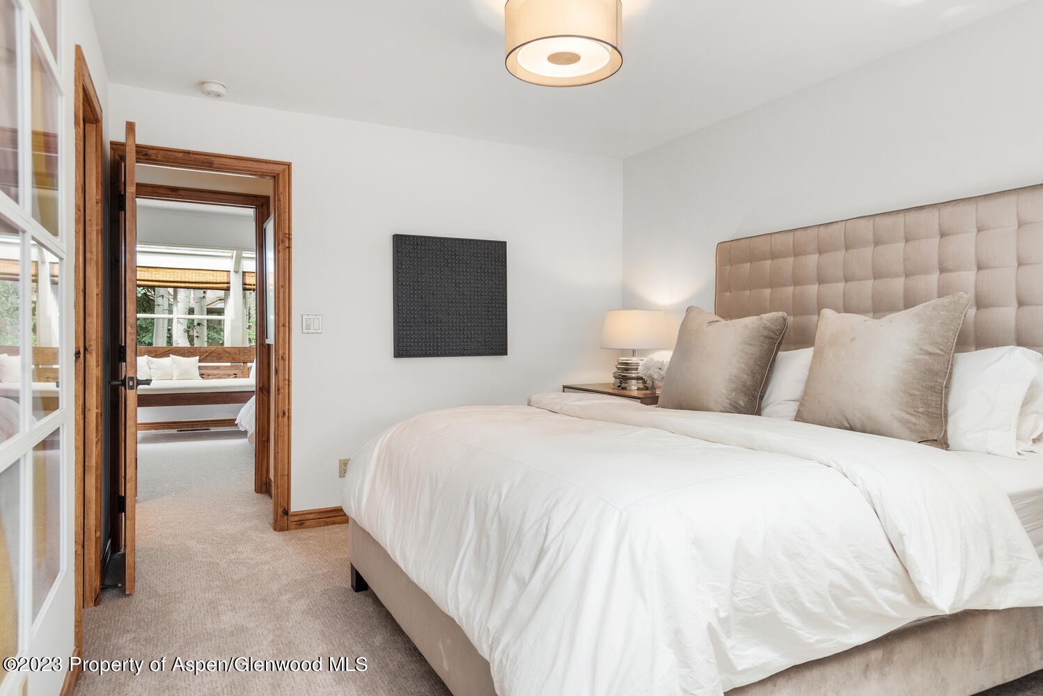100 N 8th Street, 10