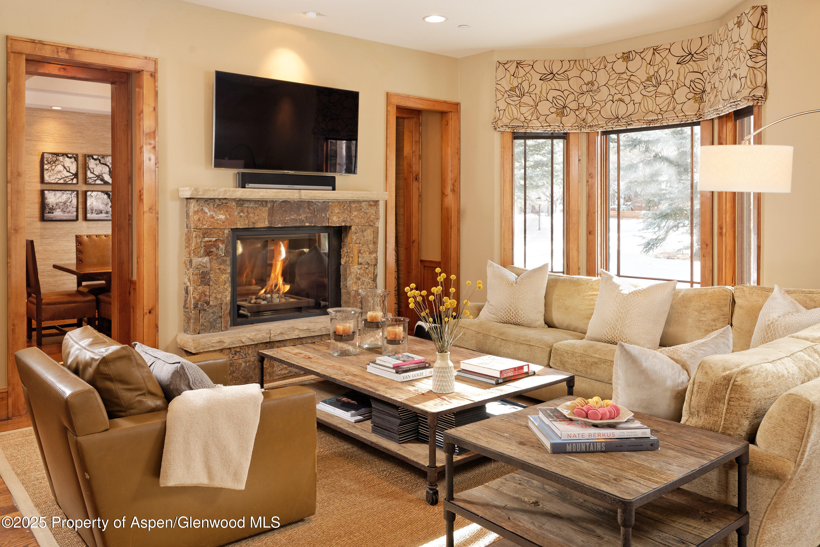 1395 Sierra Vista Drive, Unit 1