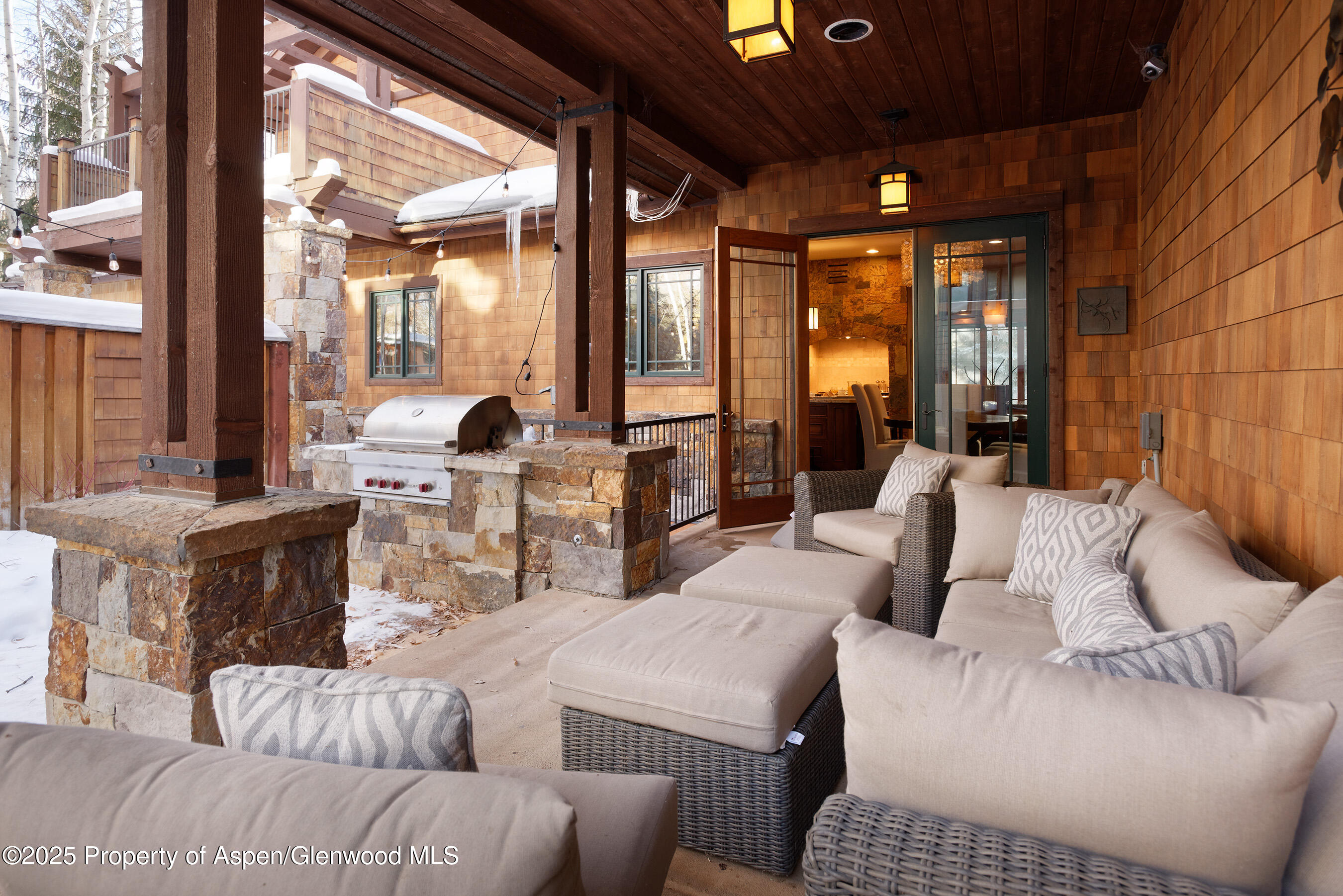 1395 Sierra Vista Drive, Unit 1