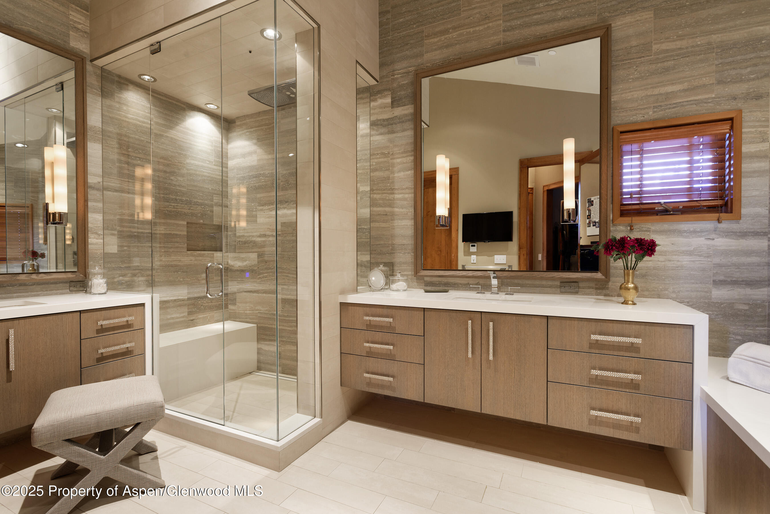 1395 Sierra Vista Drive, Unit 1