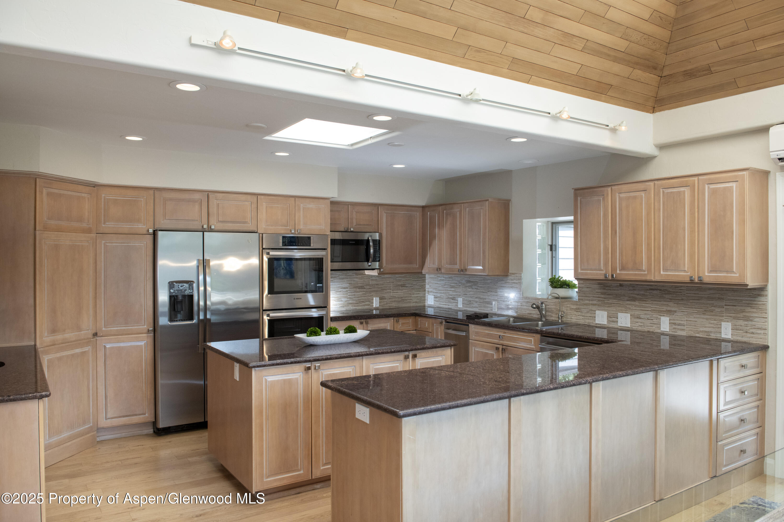 1417 Sierra Vista Drive