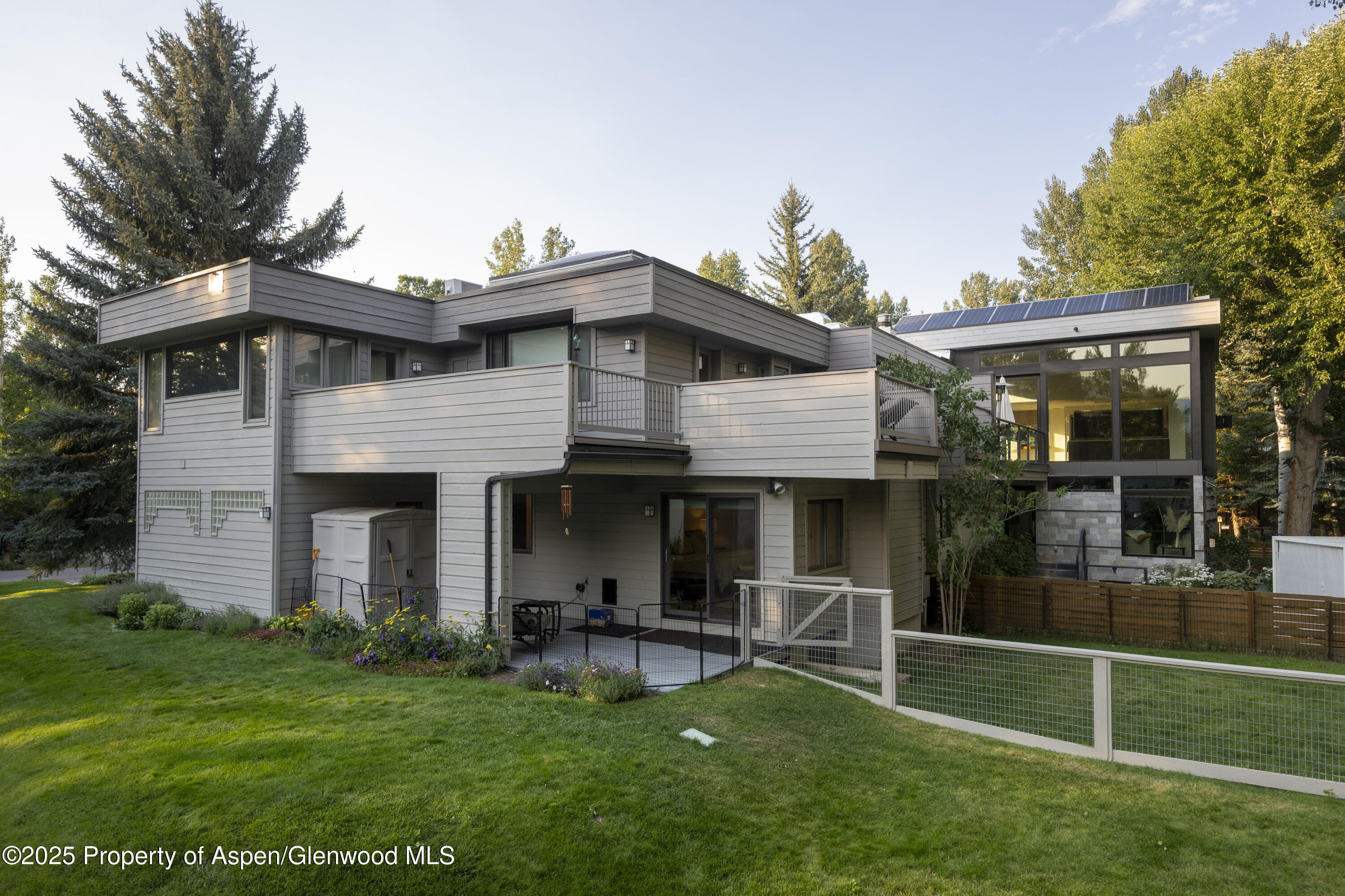 1417 Sierra Vista Drive