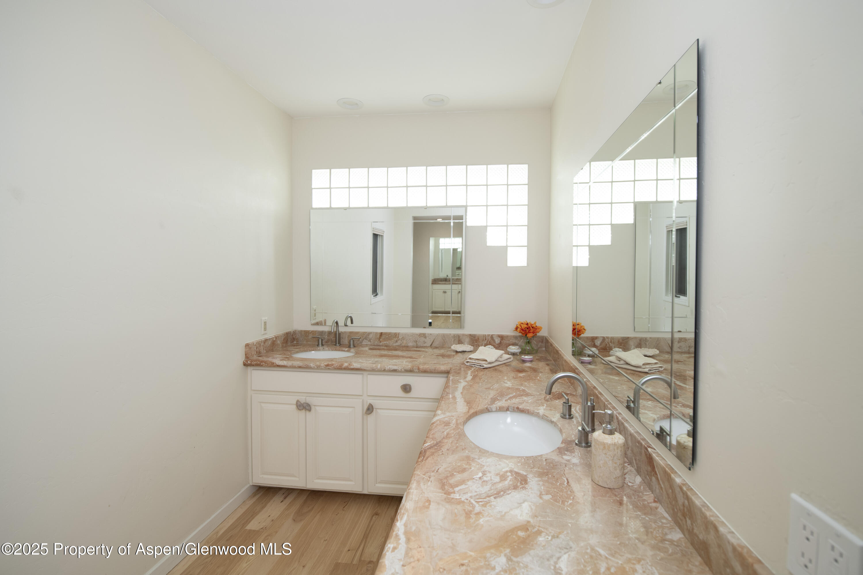 1417 Sierra Vista Drive