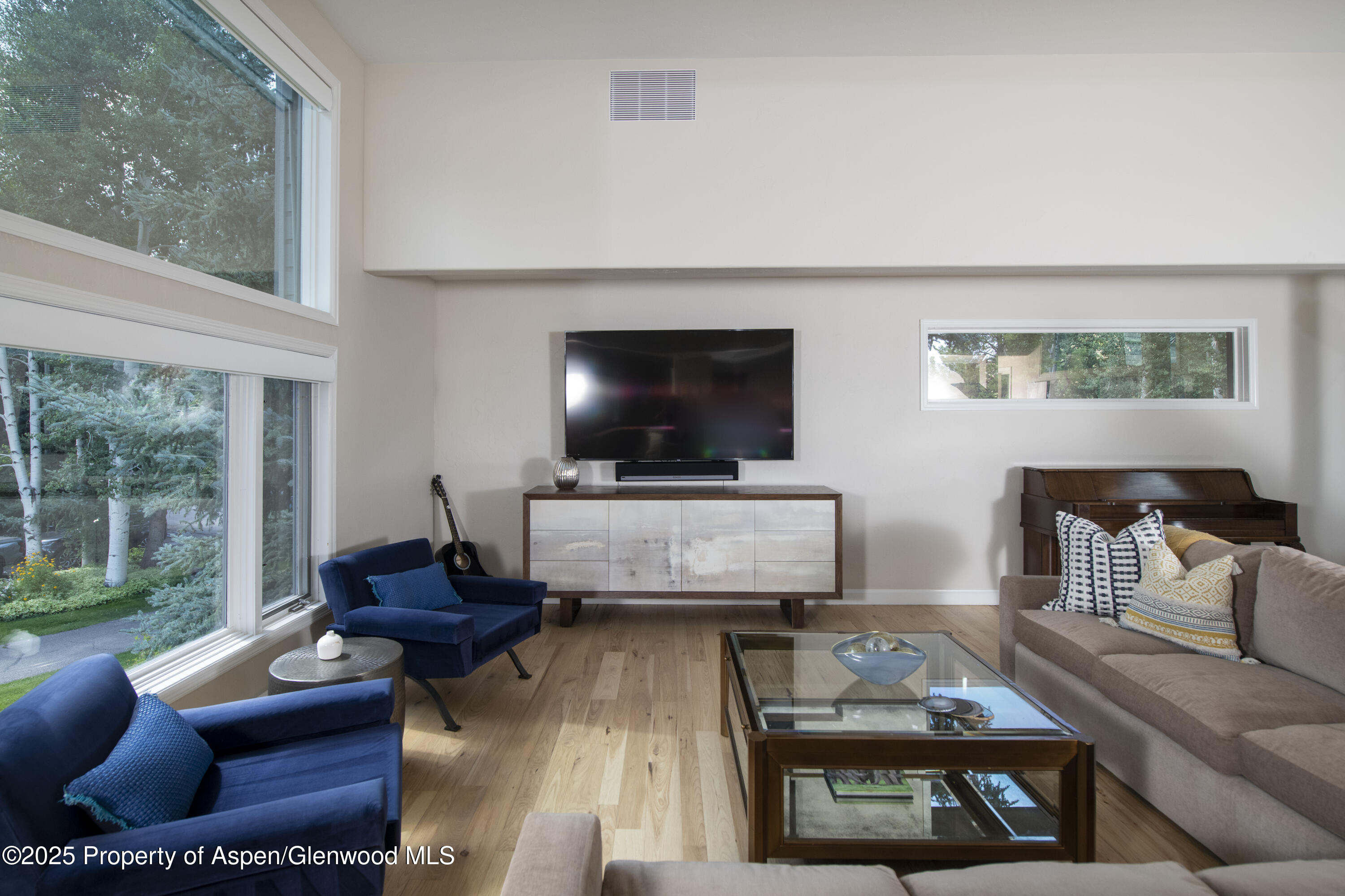 1417 Sierra Vista Drive