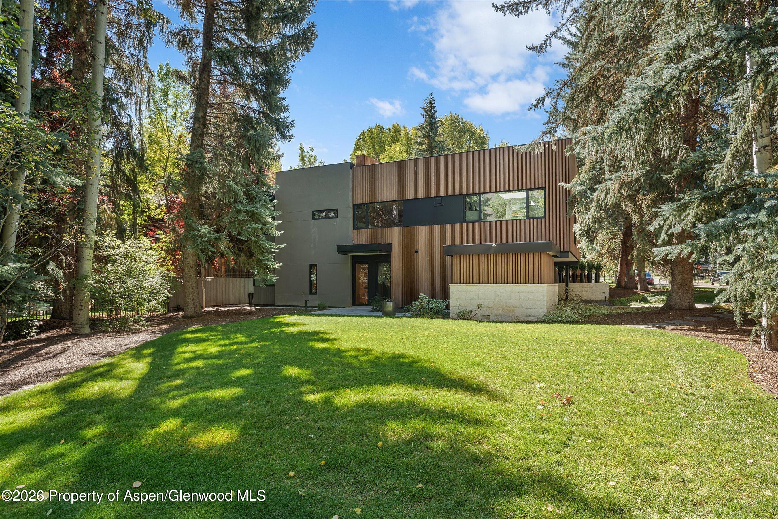 520 N Eighth Street
