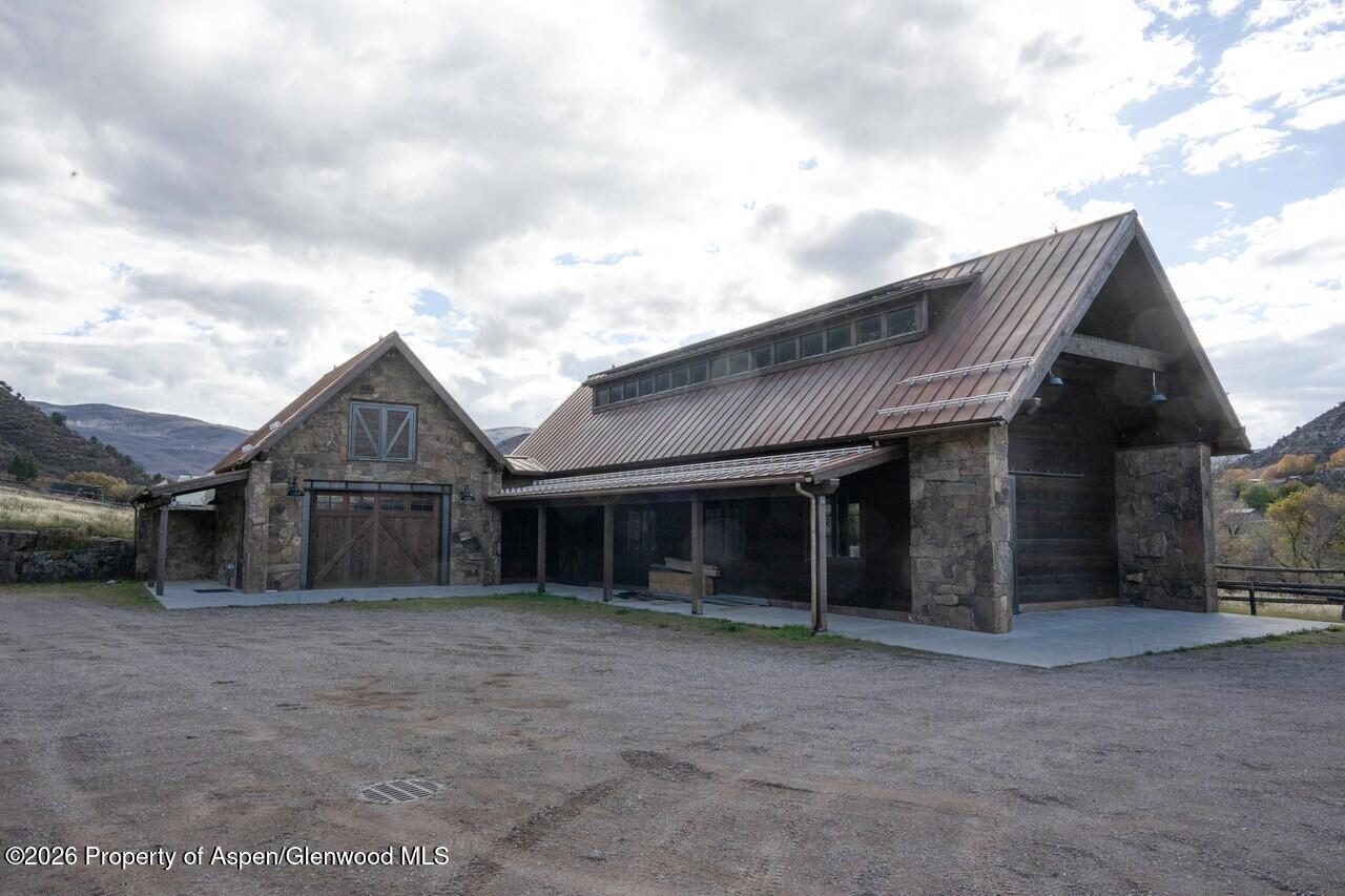 902/904 Sopris Creek Road