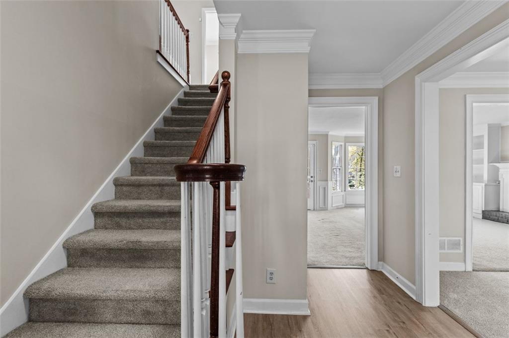 6304 BROOMSEDGE Trail