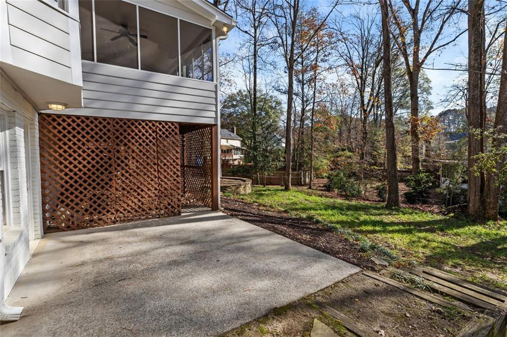 6304 BROOMSEDGE Trail