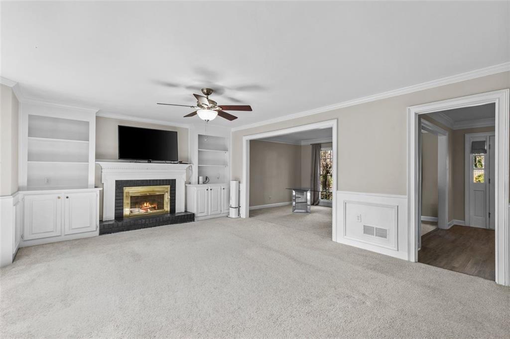 6304 BROOMSEDGE Trail