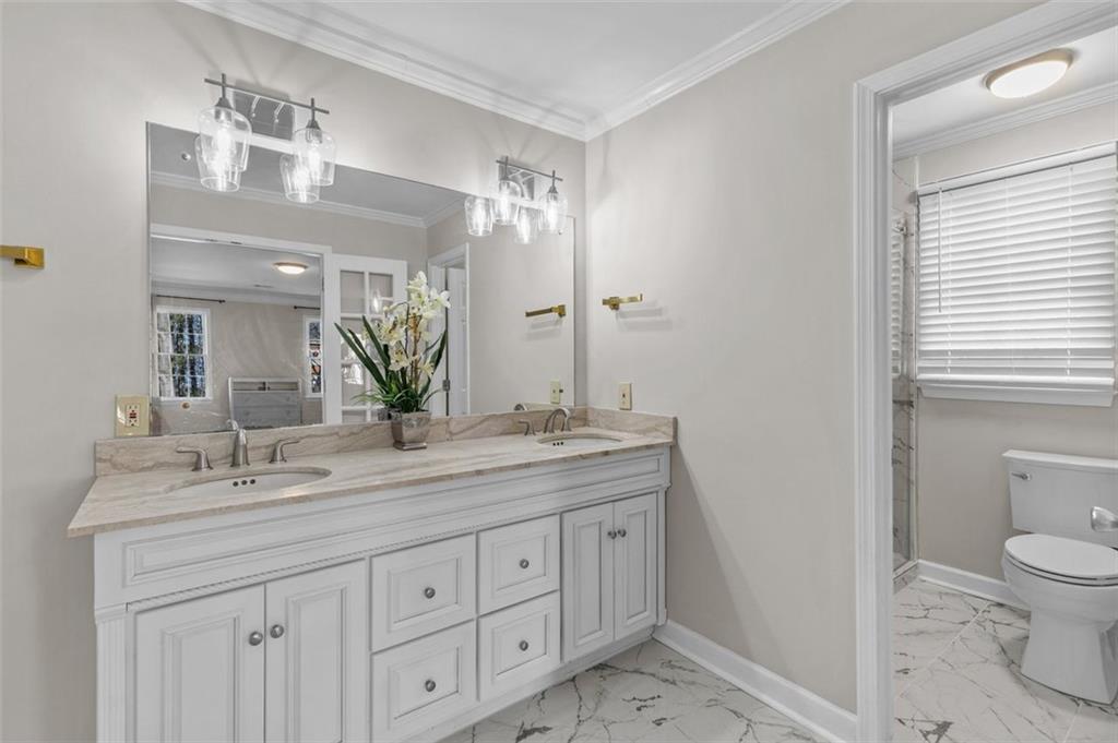 6304 BROOMSEDGE Trail