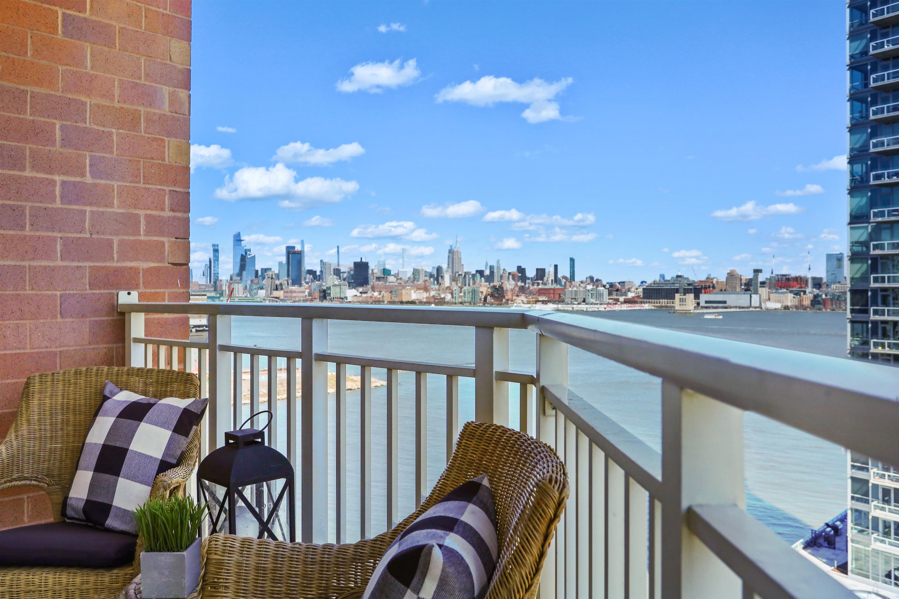 20 2ND ST Unit: 1909