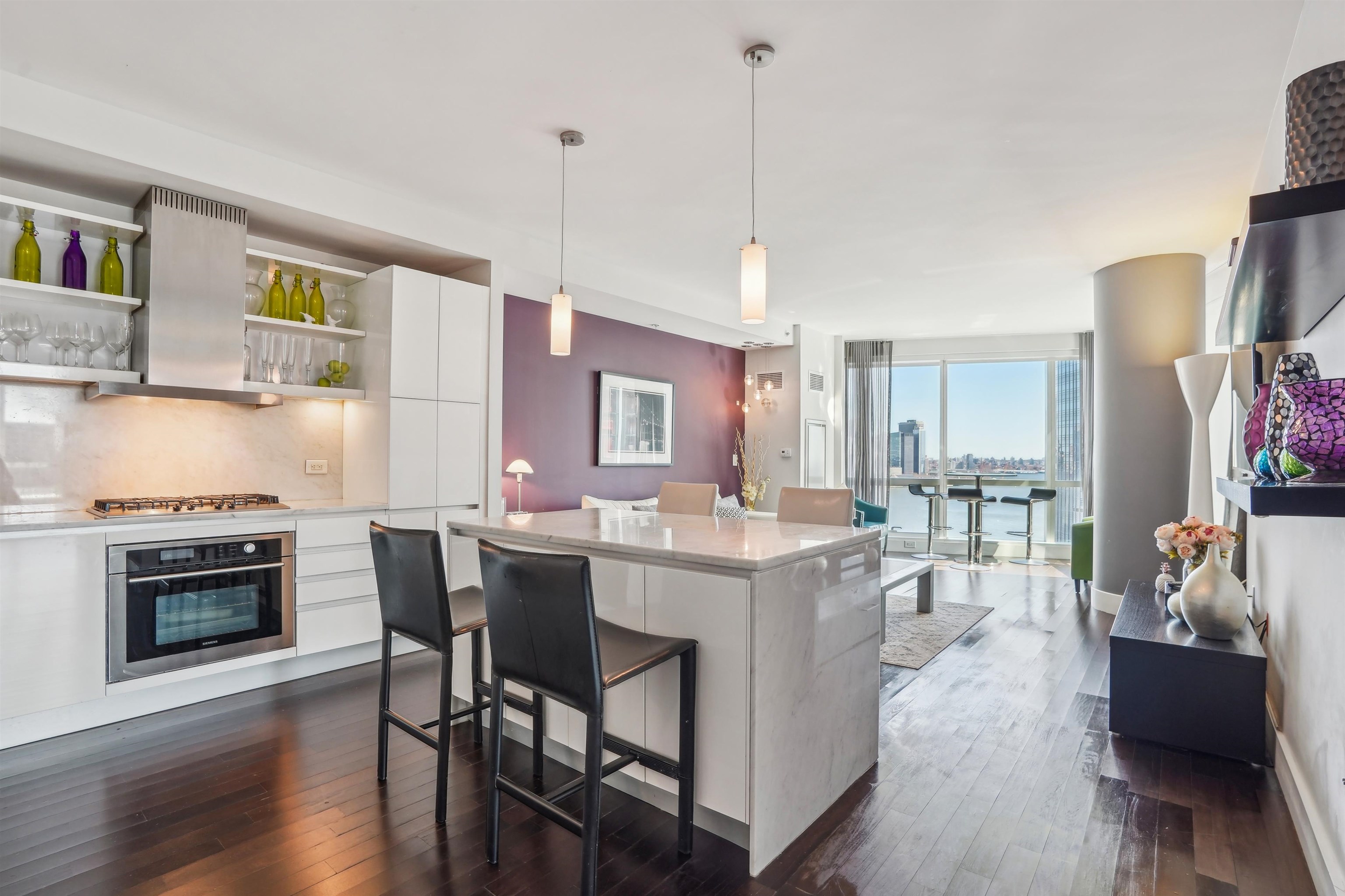 77 HUDSON ST Unit: 2210