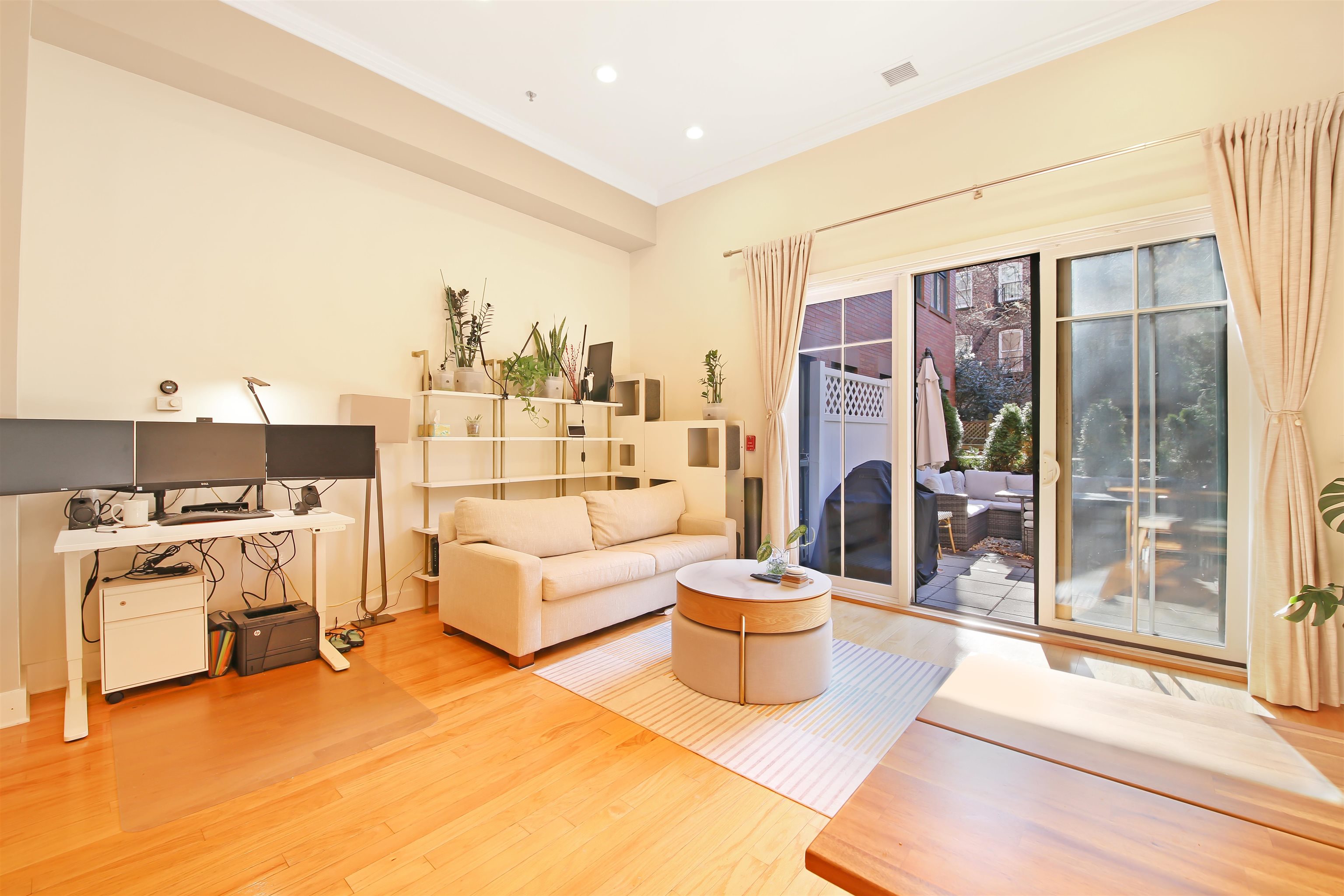 61 GRAND ST Unit: 1E