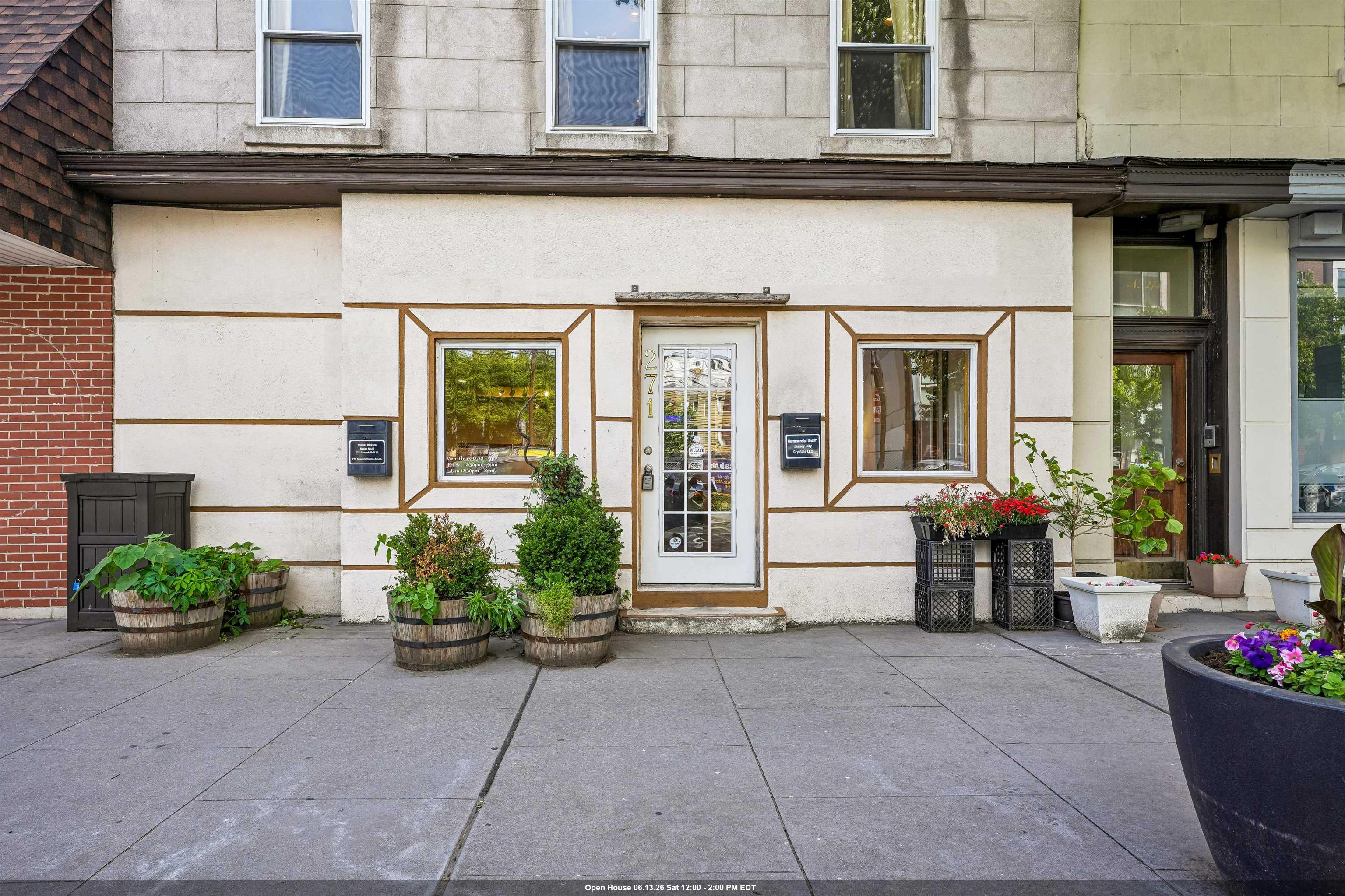 271 NEWARK AVE Unit: 1